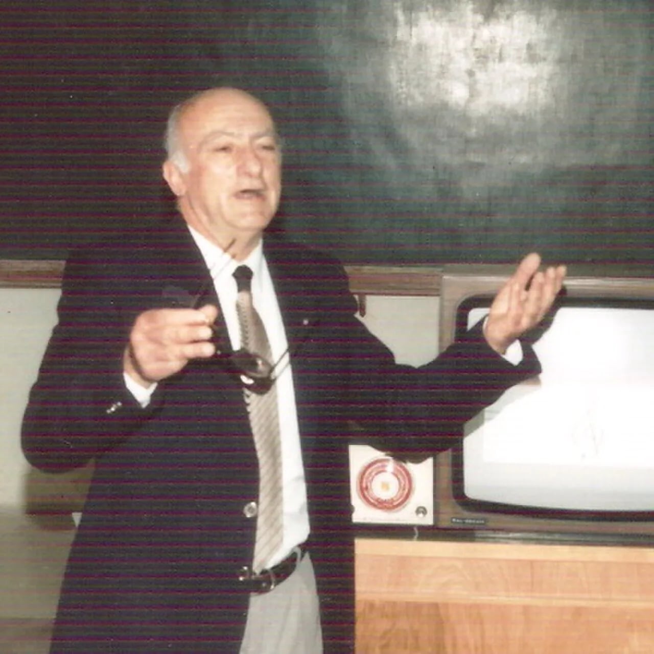 Portrait of Raoul Gregory Vitale (1928–2003) – memorial page