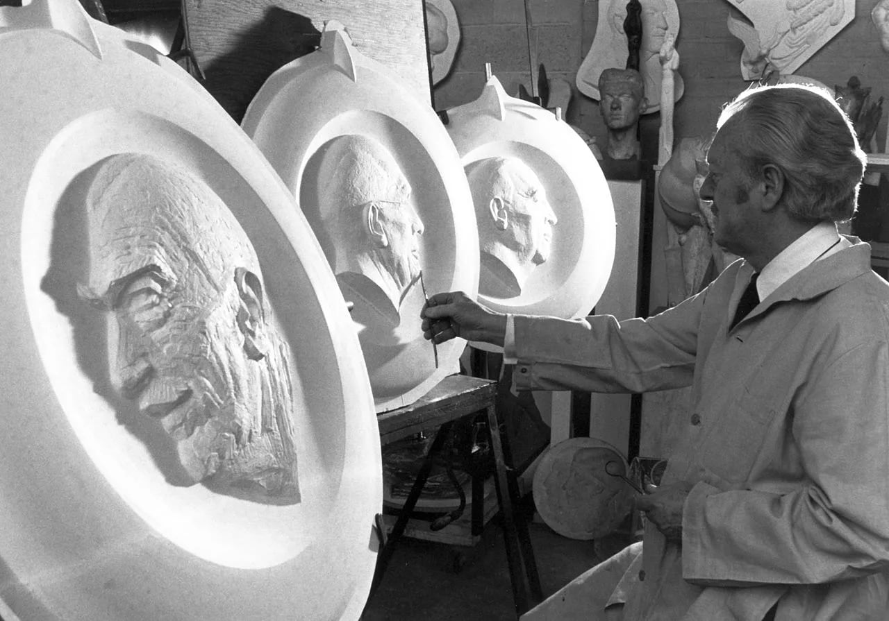 Porträt von Marshall Fredericks (1908–1998) – Gedenkseite