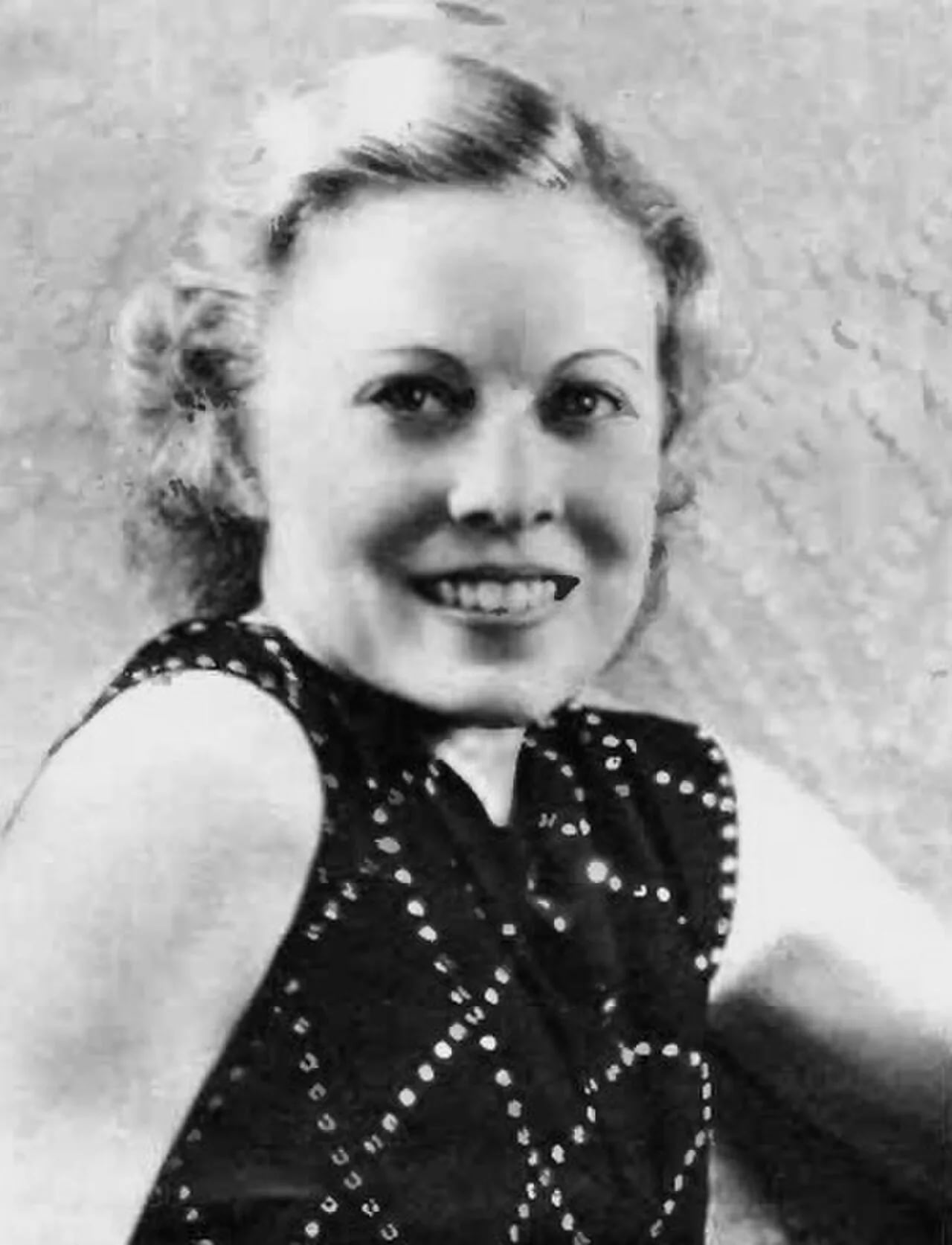Portrait of Martha Mears (1910–1986) – memorial page