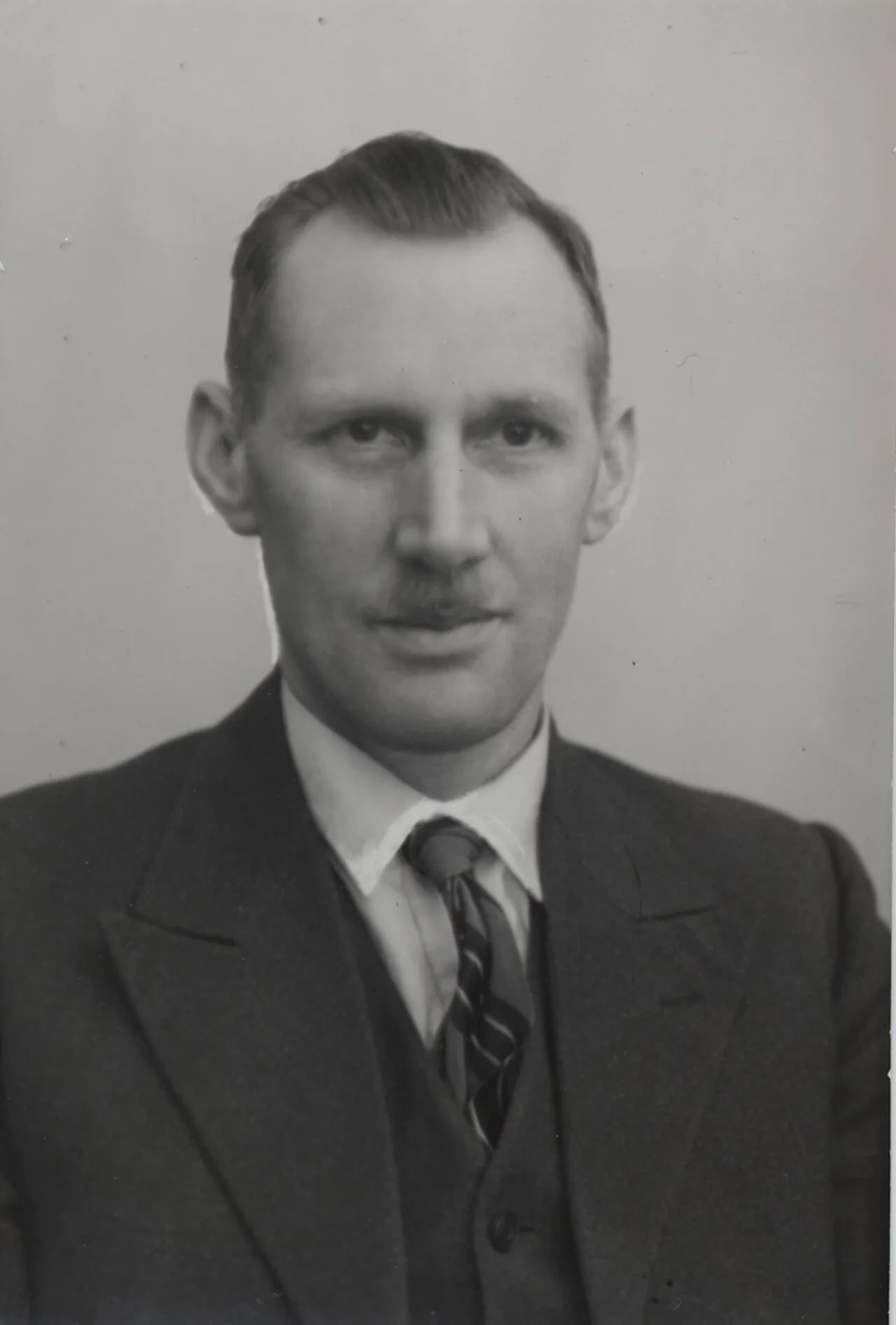 Portrait of Martin Strandli (1890–1973) – memorial page