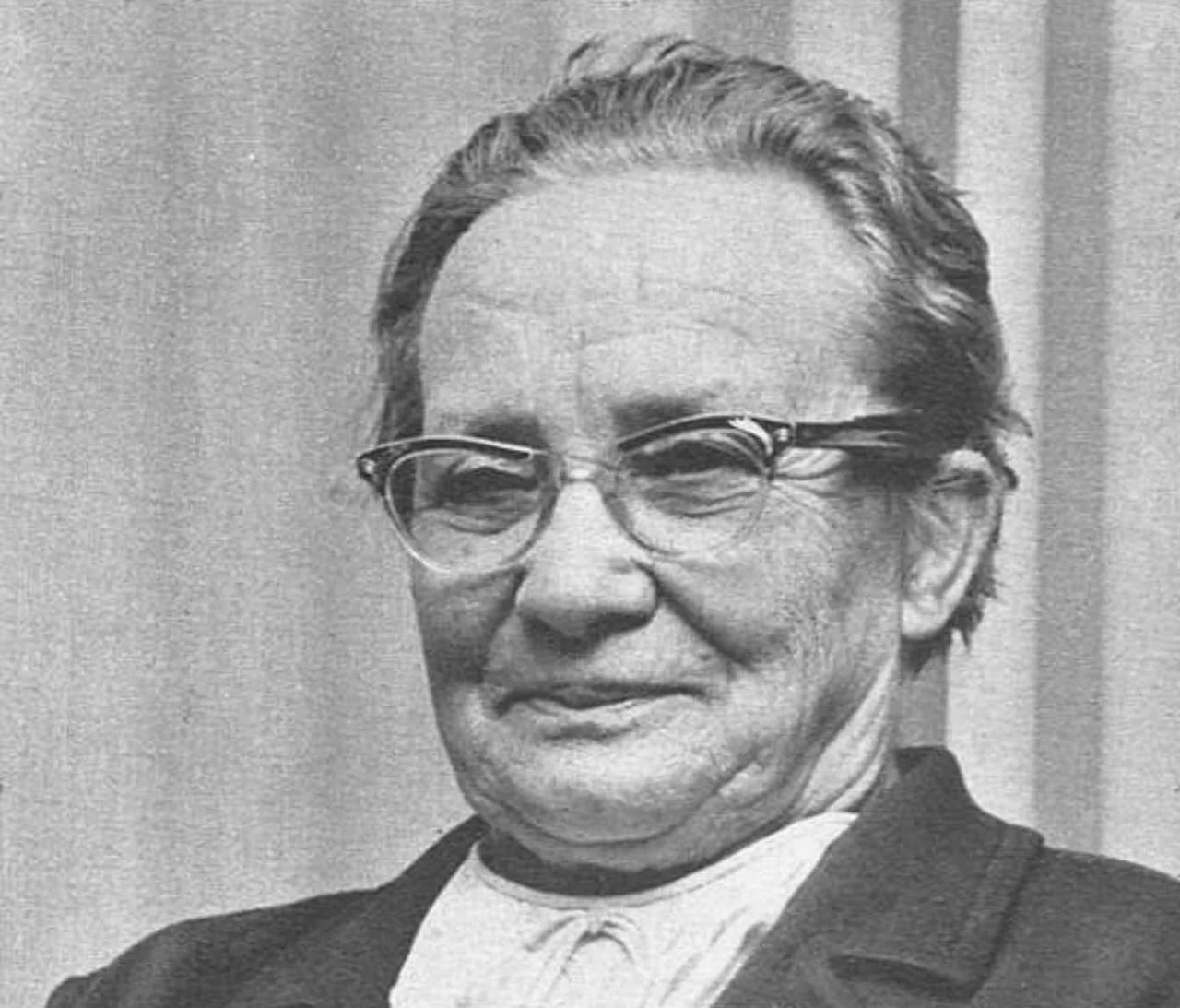 Portrait of Martta Salmela-Järvinen (1892–1987) – memorial page