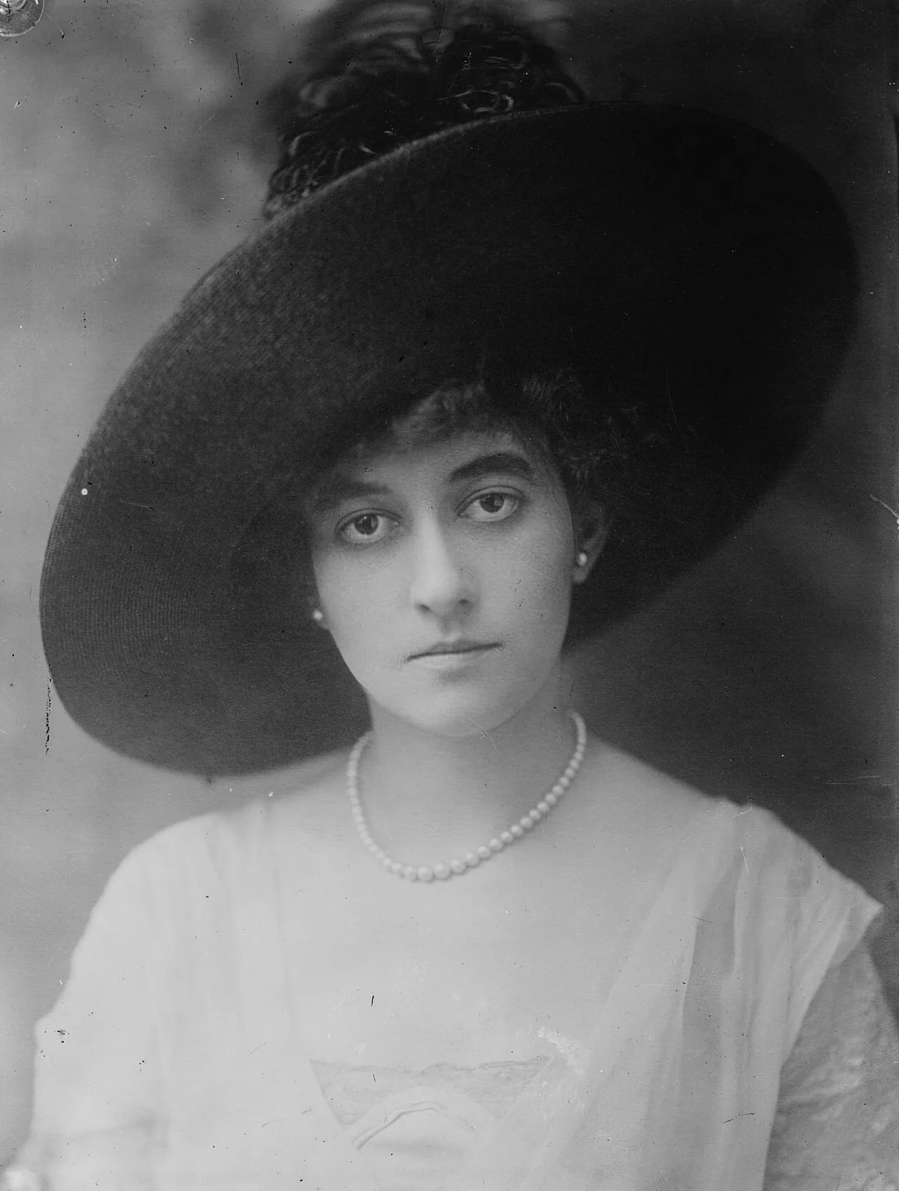 Portrait of Mary Duke Biddle (1887–1960) – memorial page