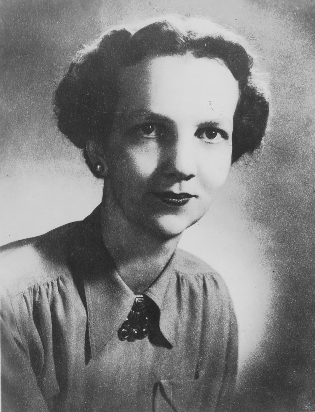 Portrait of Mary Helen Wright Greuter (1914–1997) – memorial page