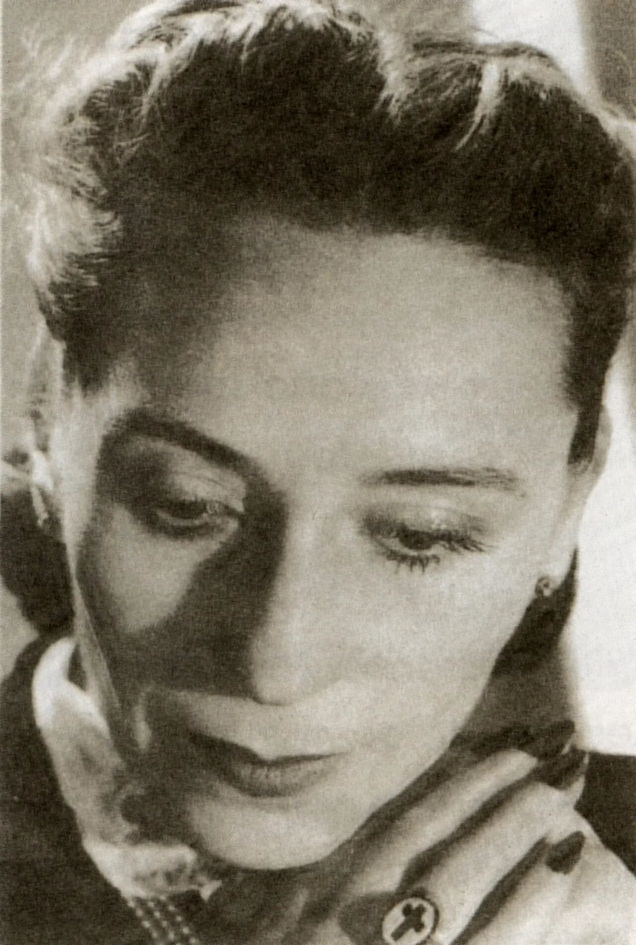 Portrait of María de la Cruz (1912–1995) – memorial page