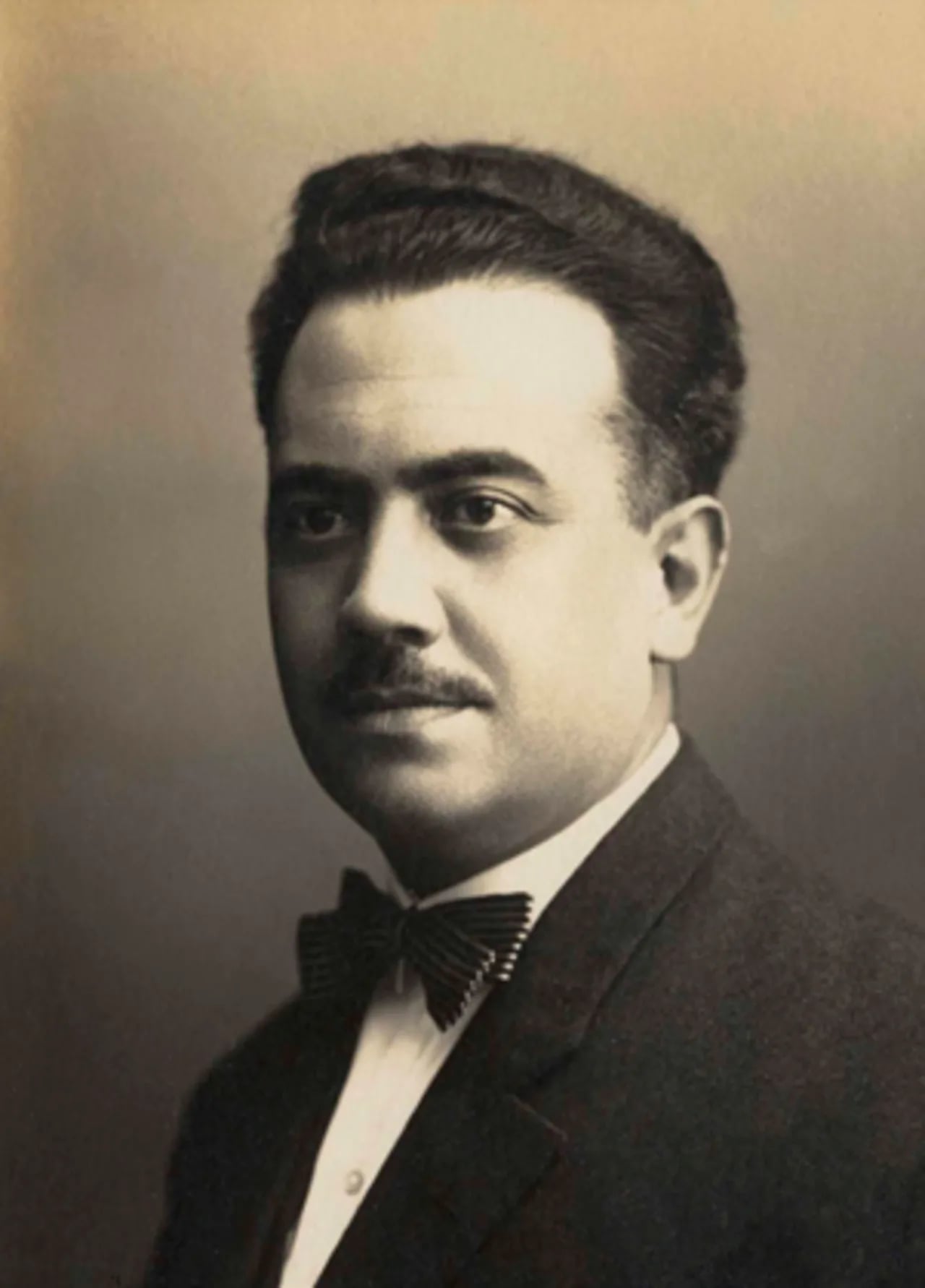 Portrait of Armando Cortes-Rodrigues (1891–1971) – memorial page