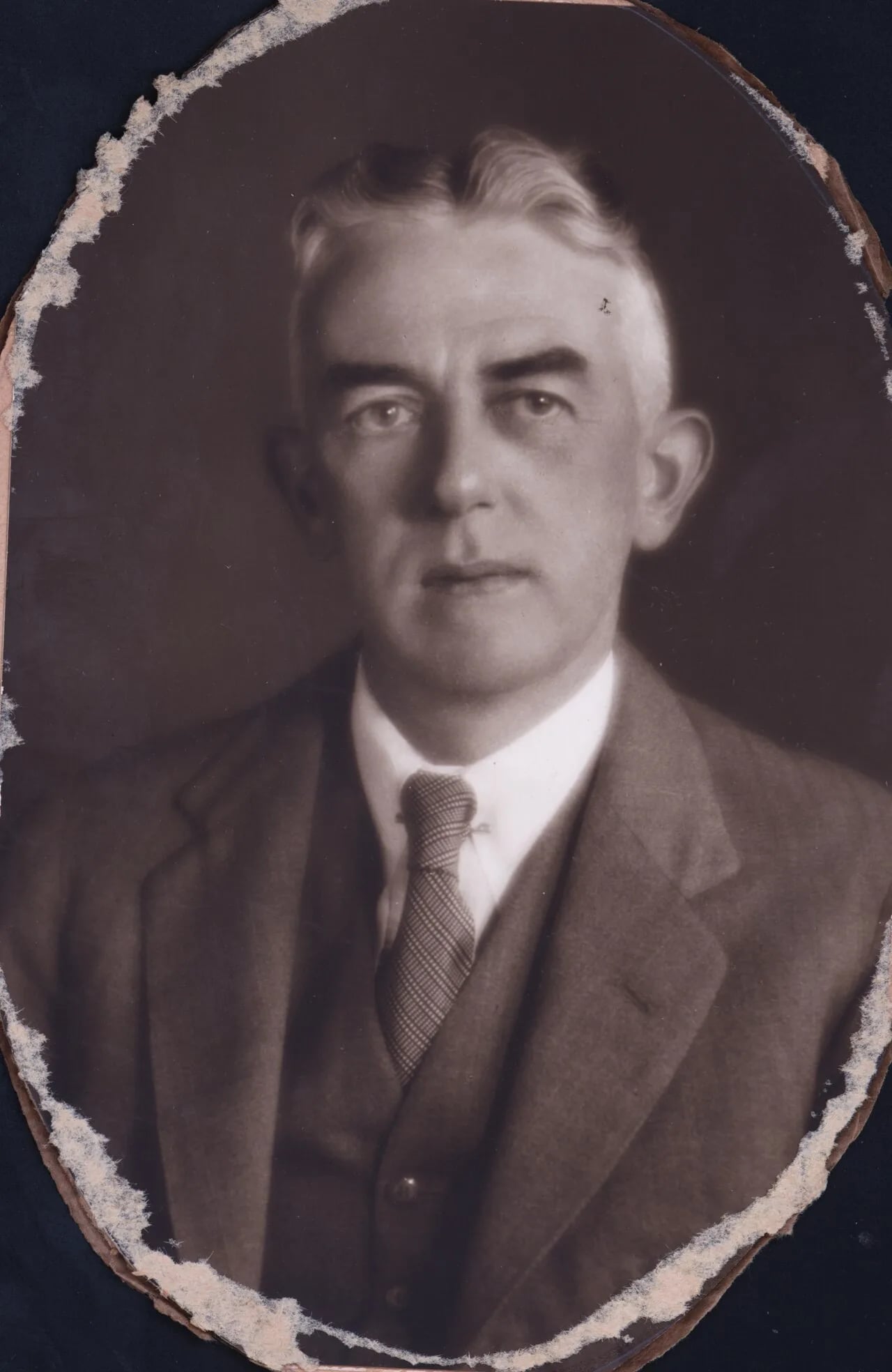 Porträt von Maurice O'Sullivan (1892–1972) – Gedenkseite