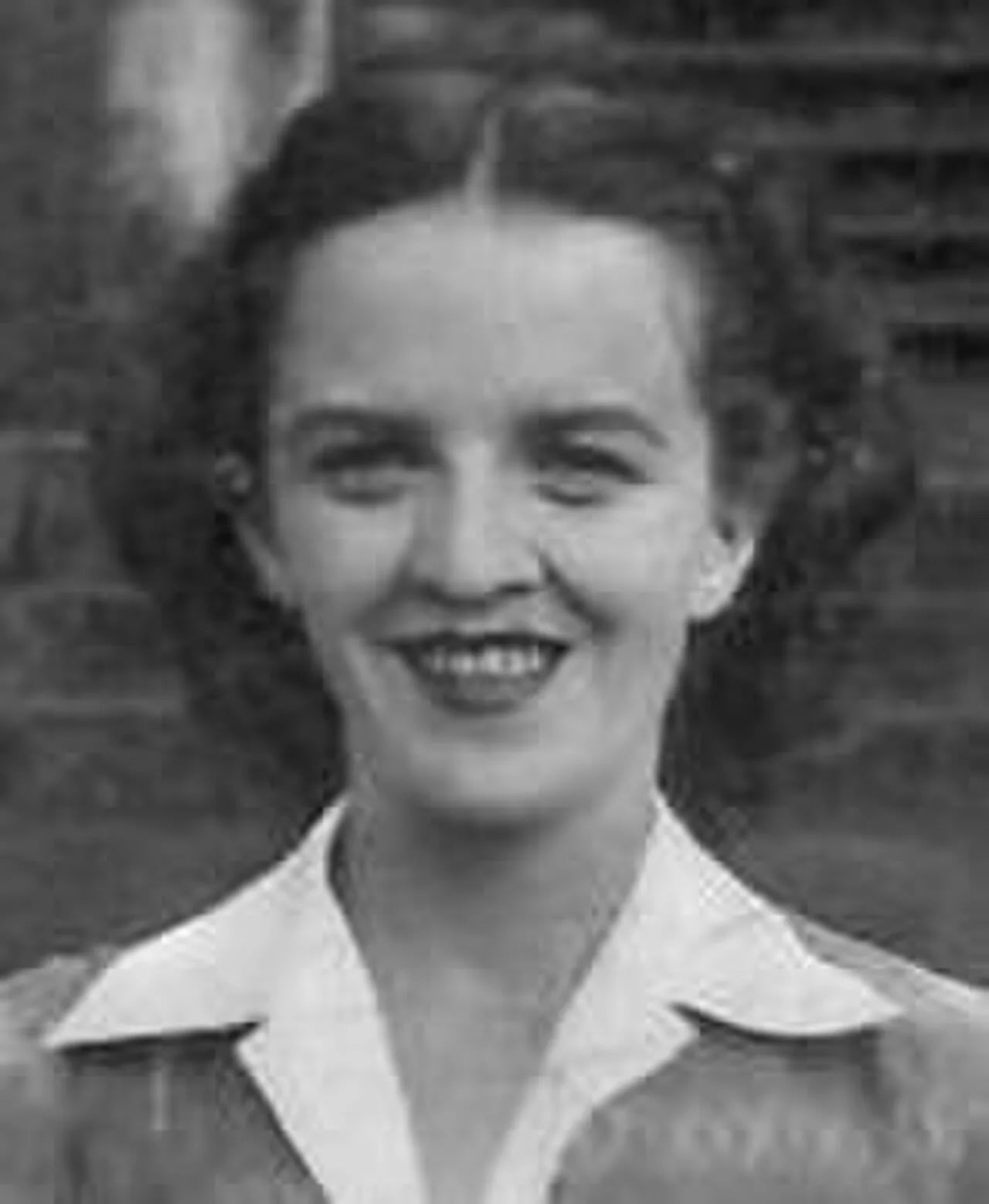 Portrait of Mavis Biesanz (1919–2008) – memorial page
