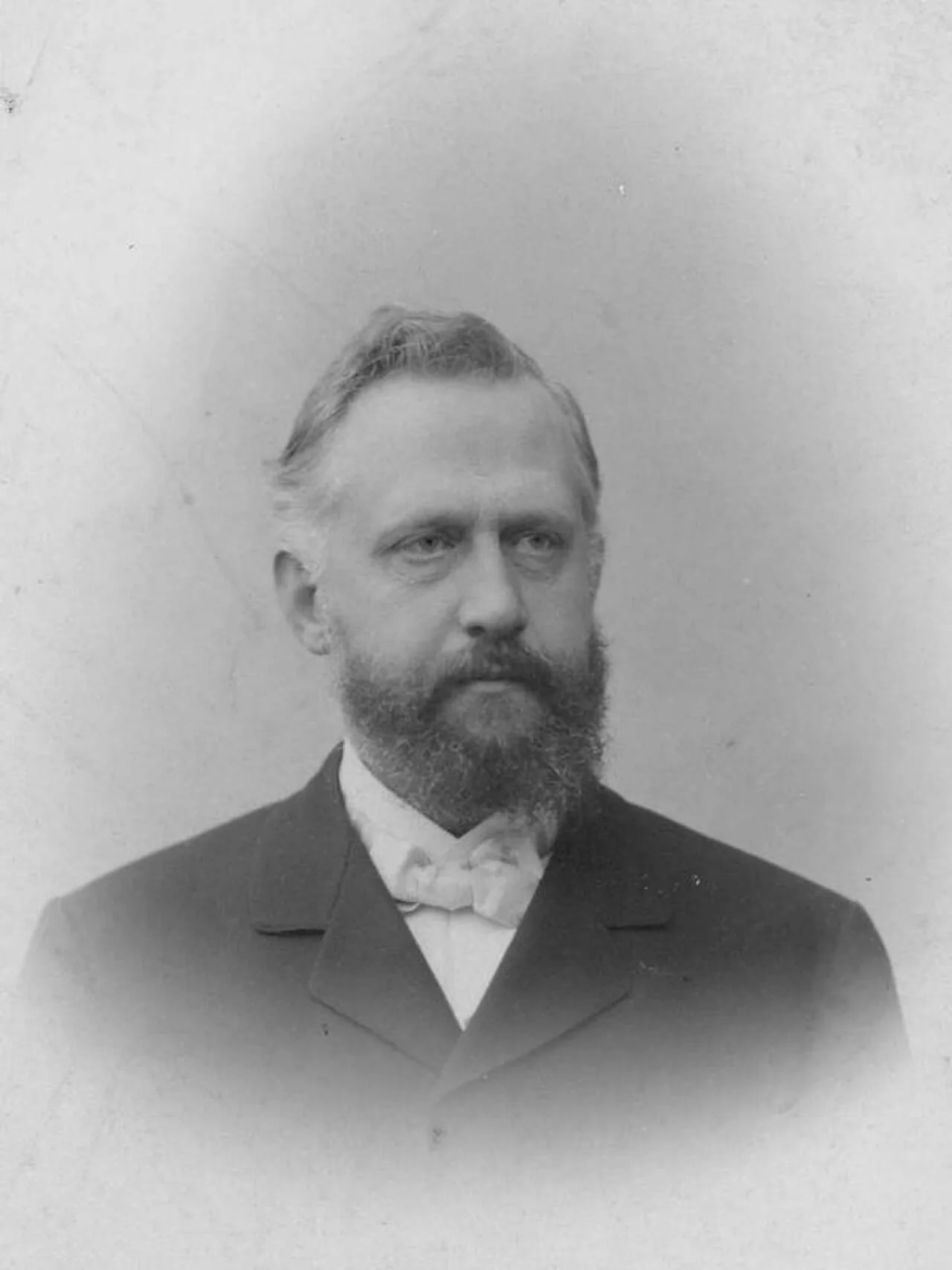 Portrait of Alexander Koenig (1858–1940) – memorial page