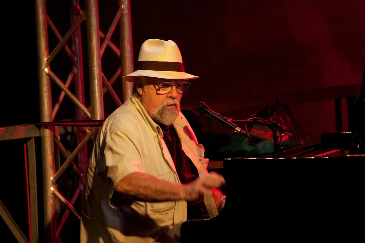 Portrait of Juan Carlos Cáceres (1936–2015) – memorial page