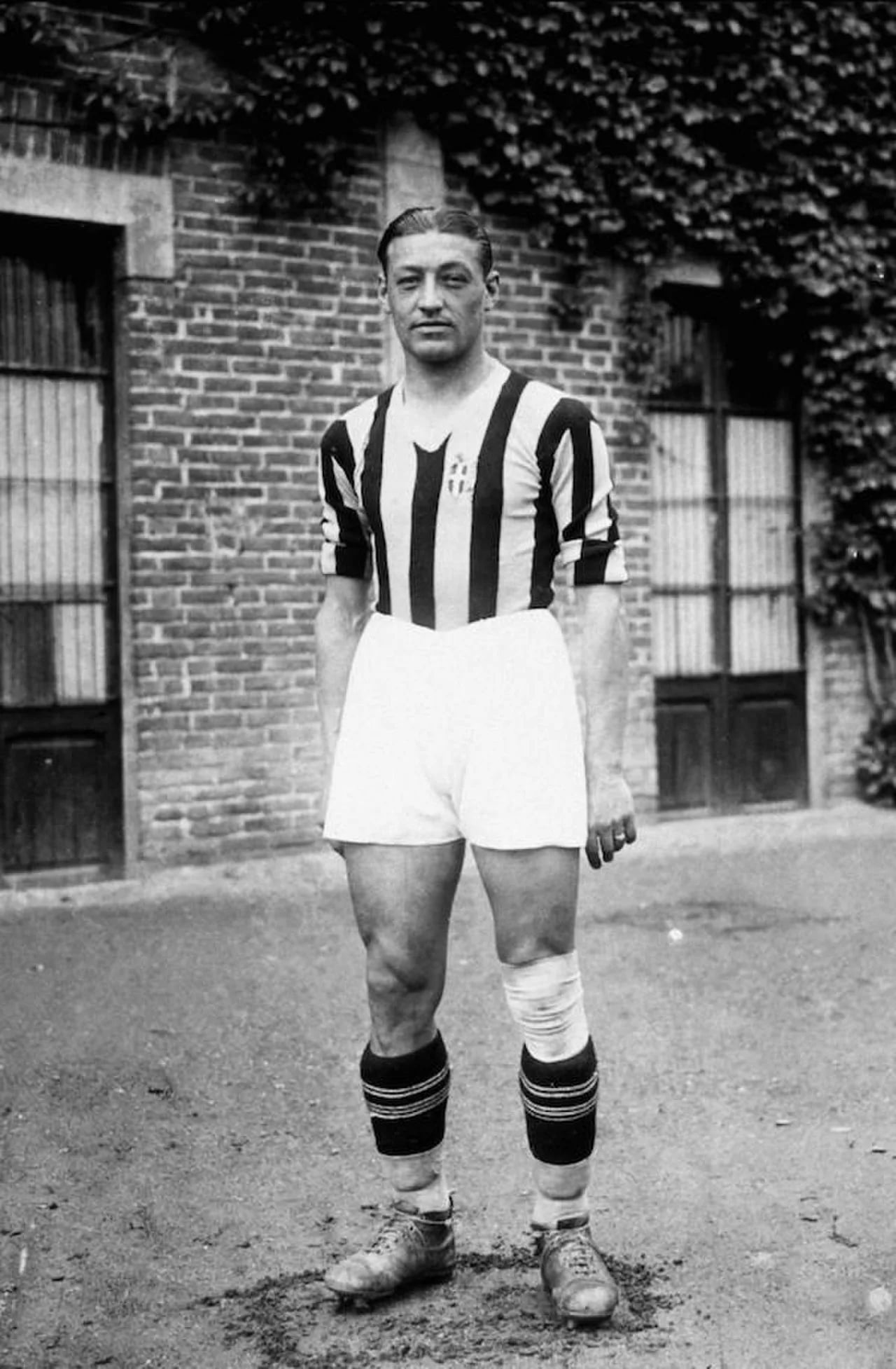 Porträt von Umberto Caligaris (1901–1940) – Gedenkseite