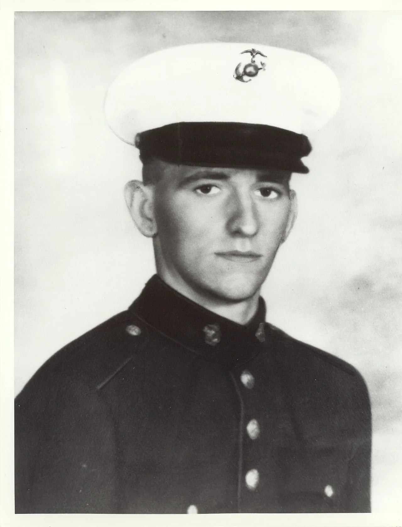 Portrait of Melvin E. Newlin (1948–1967) – memorial page