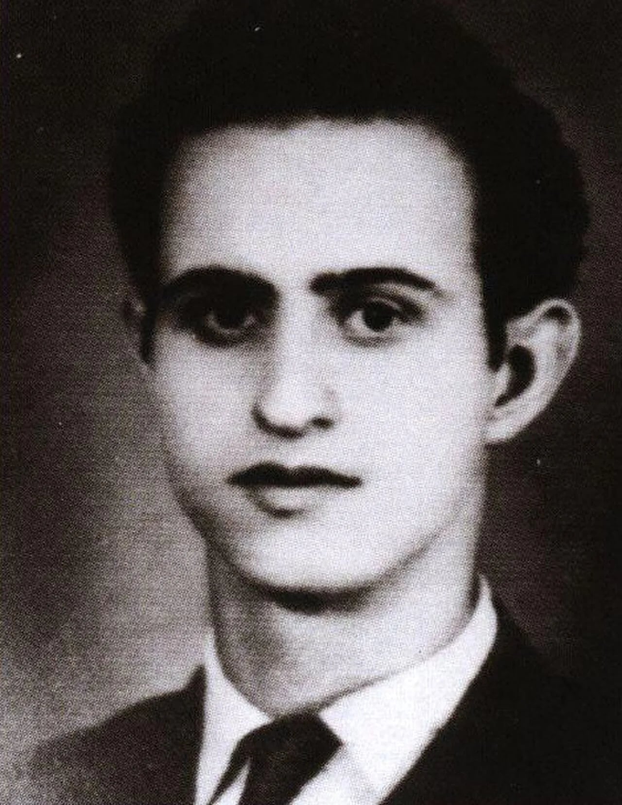 Porträt von Michalis Karaolis (1933–1956) – Gedenkseite