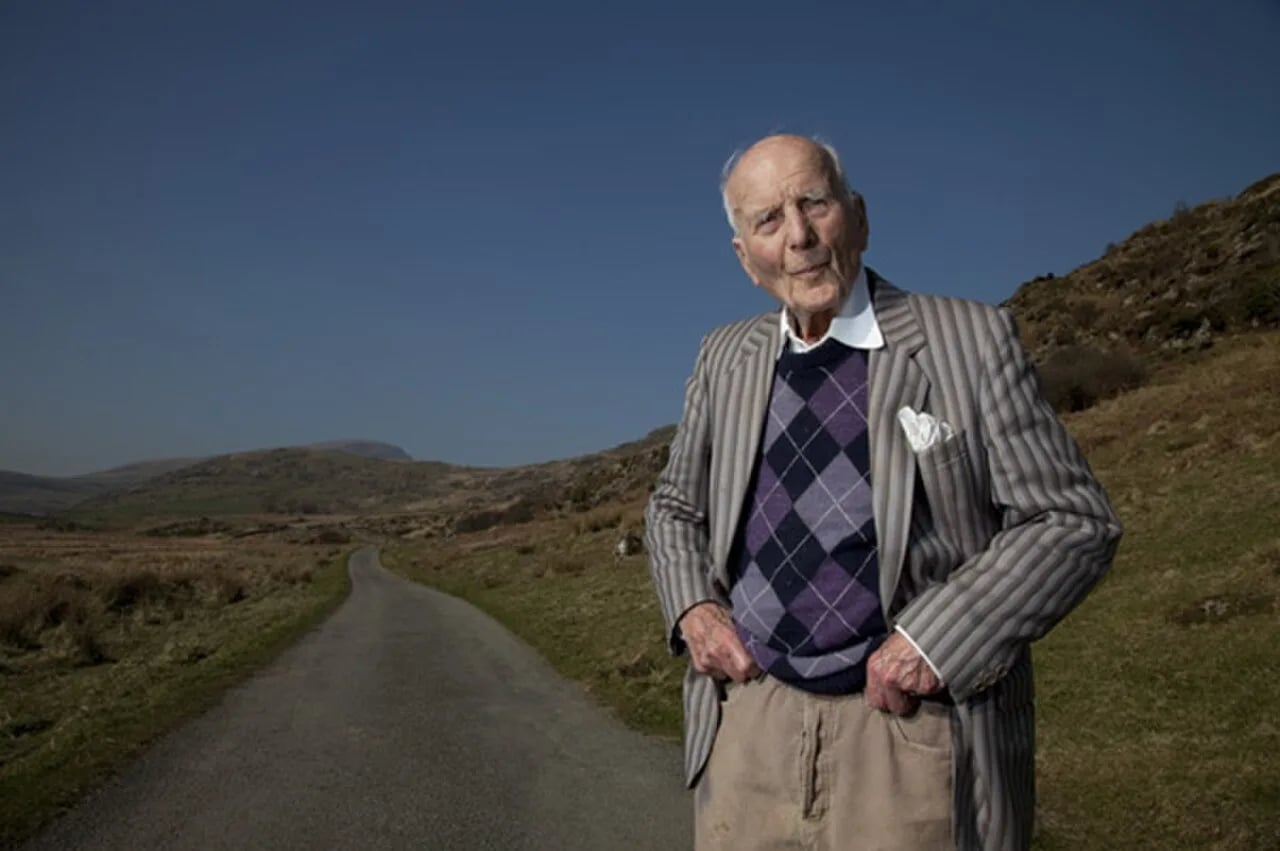 Porträt von Micky Burn (1912–2010) – Gedenkseite