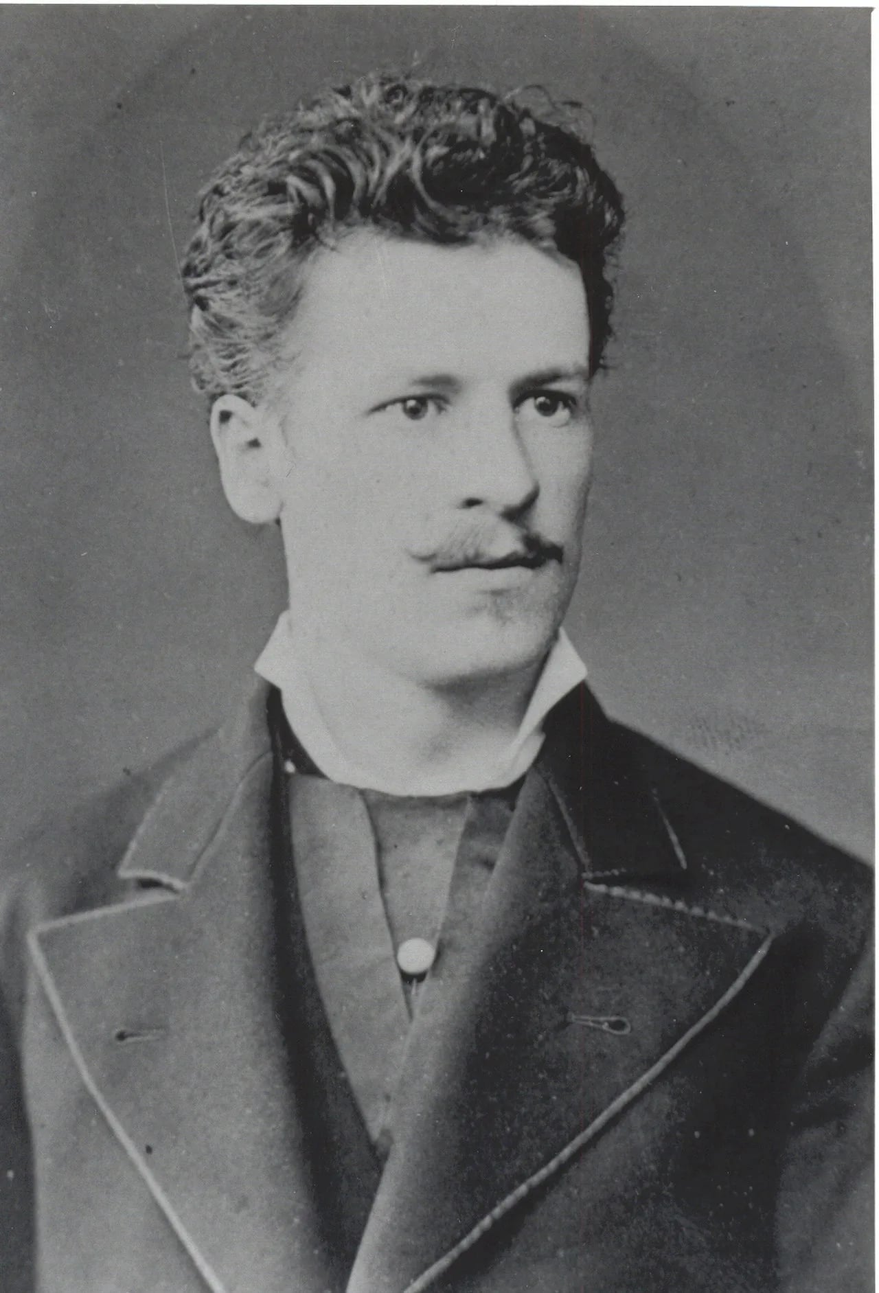 Portrait of Julius Neubronner (1852–1932) – memorial page