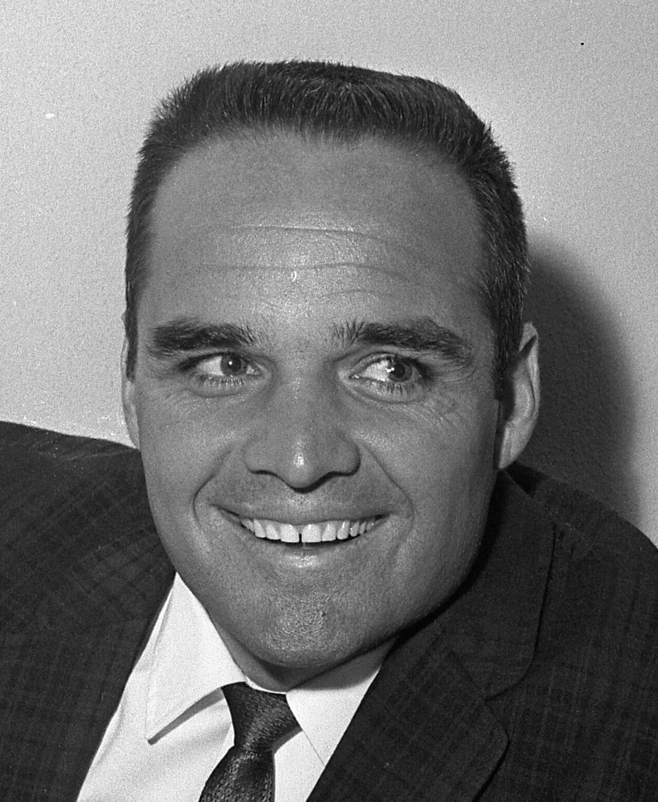 Porträt von Mike Giddings (1933–2023) – Gedenkseite