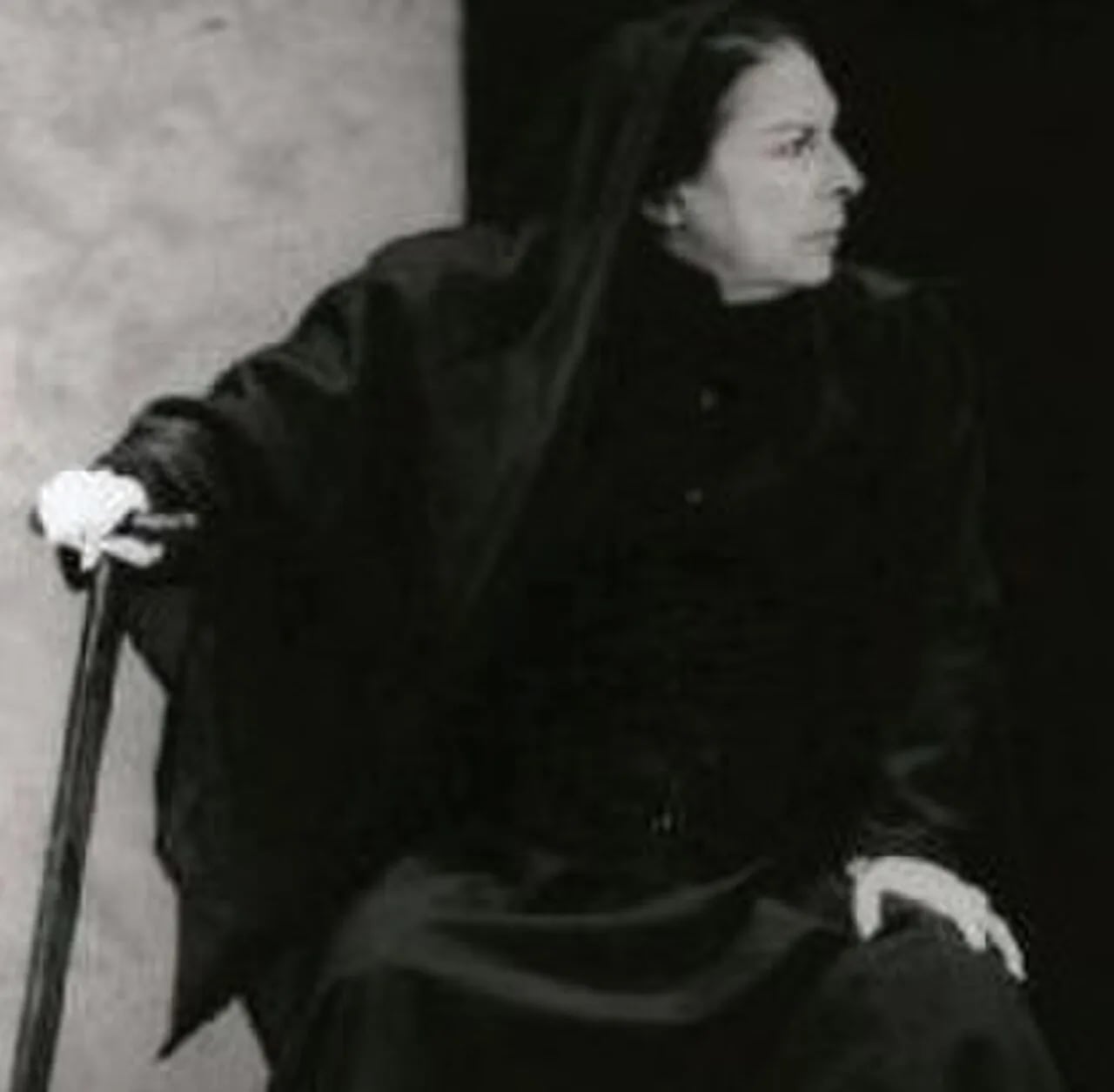 Portrait of Minerva Mena (1930–2004) – memorial page
