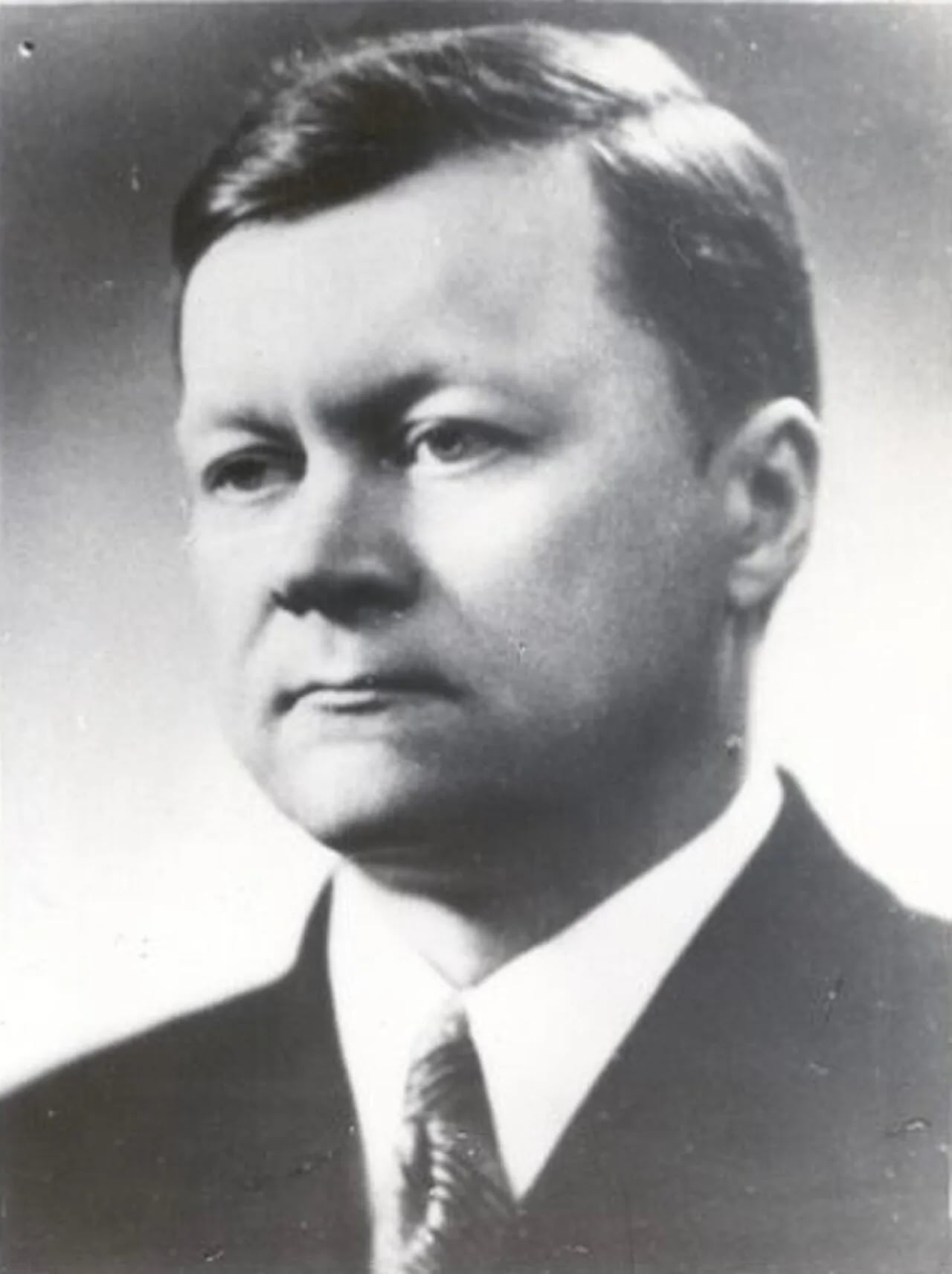 Portrait of Armin Öpik (1898–1983) – memorial page