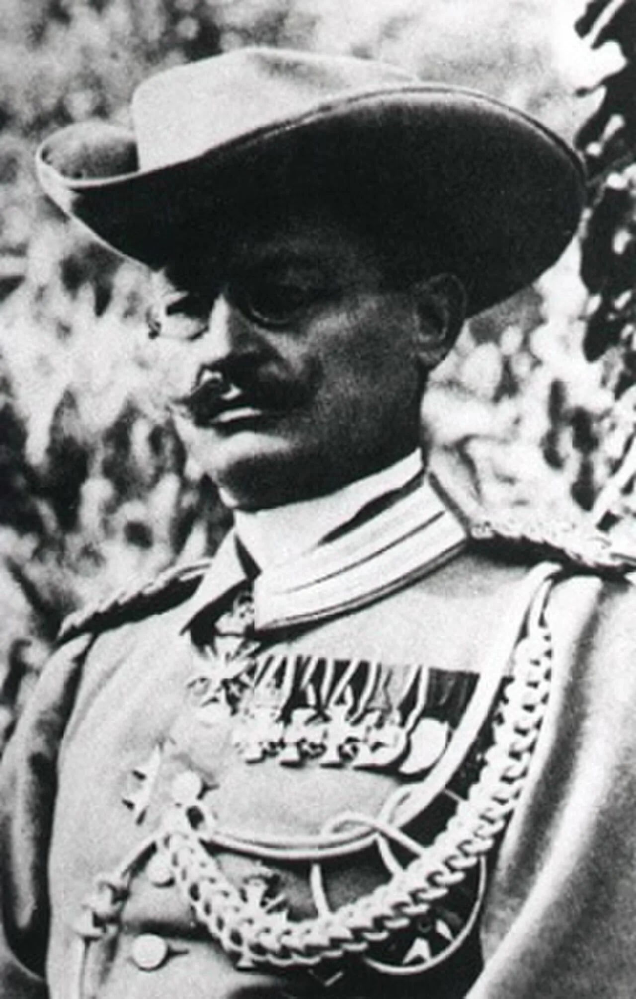 Porträt von Theodor Leutwein (1849–1921) – Gedenkseite