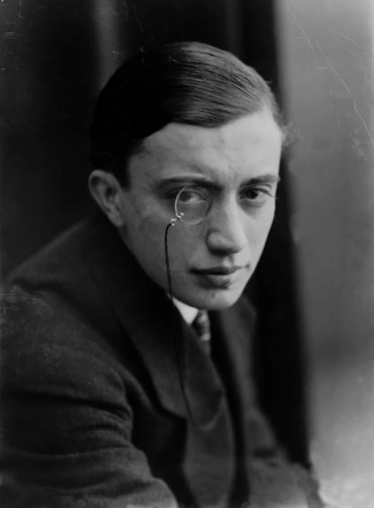 Portrait of Luís de Montalvor (1891–1947) – memorial page