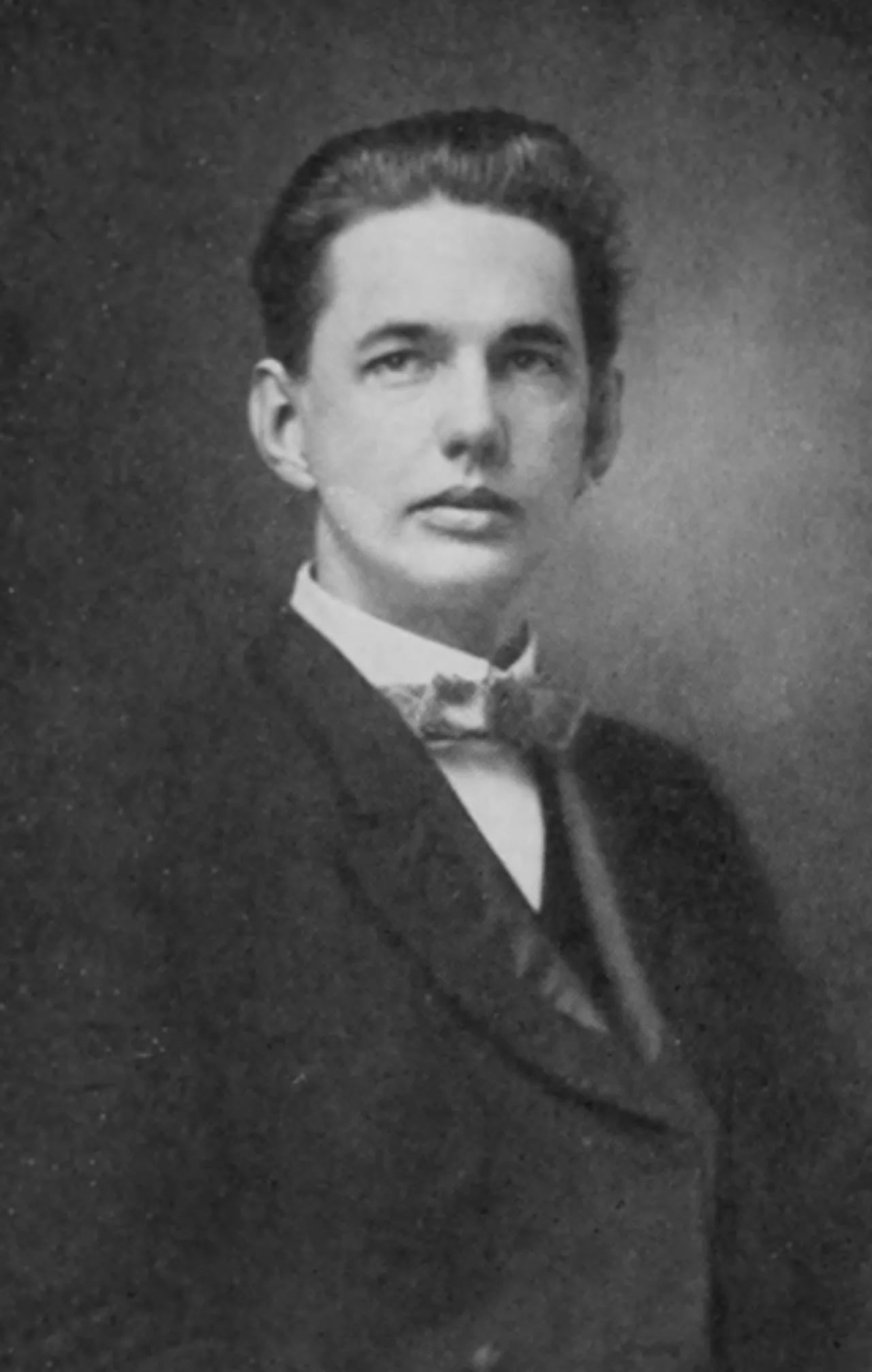 Portrait of Arne Oldberg (1874–1962) – memorial page