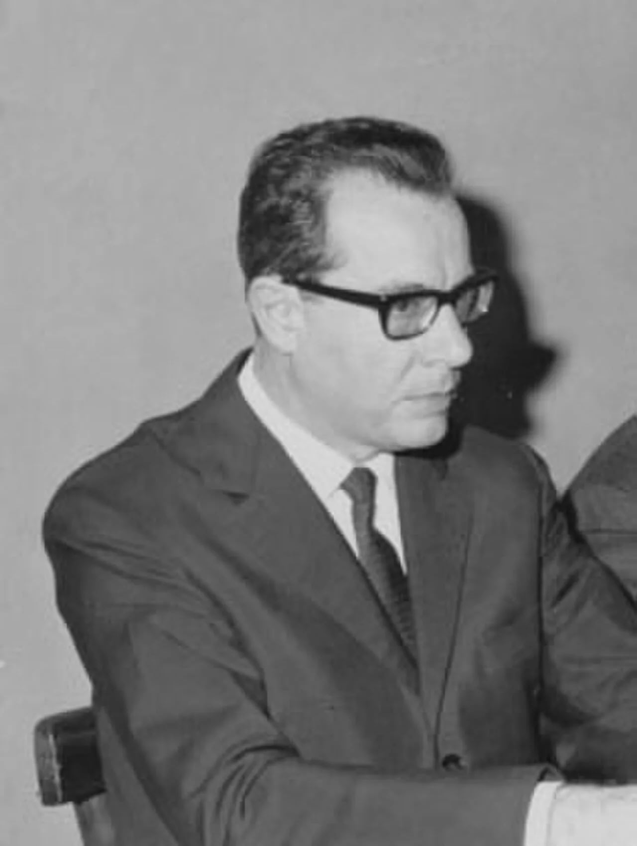 Portrait of Luigi Pareyson (1918–1991) – memorial page