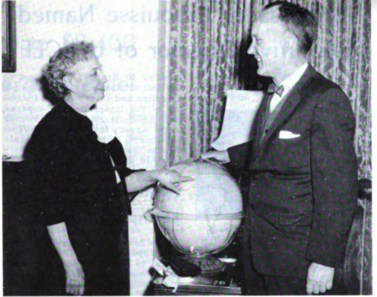 Portrait of Muna Lee (1895–1965) – memorial page