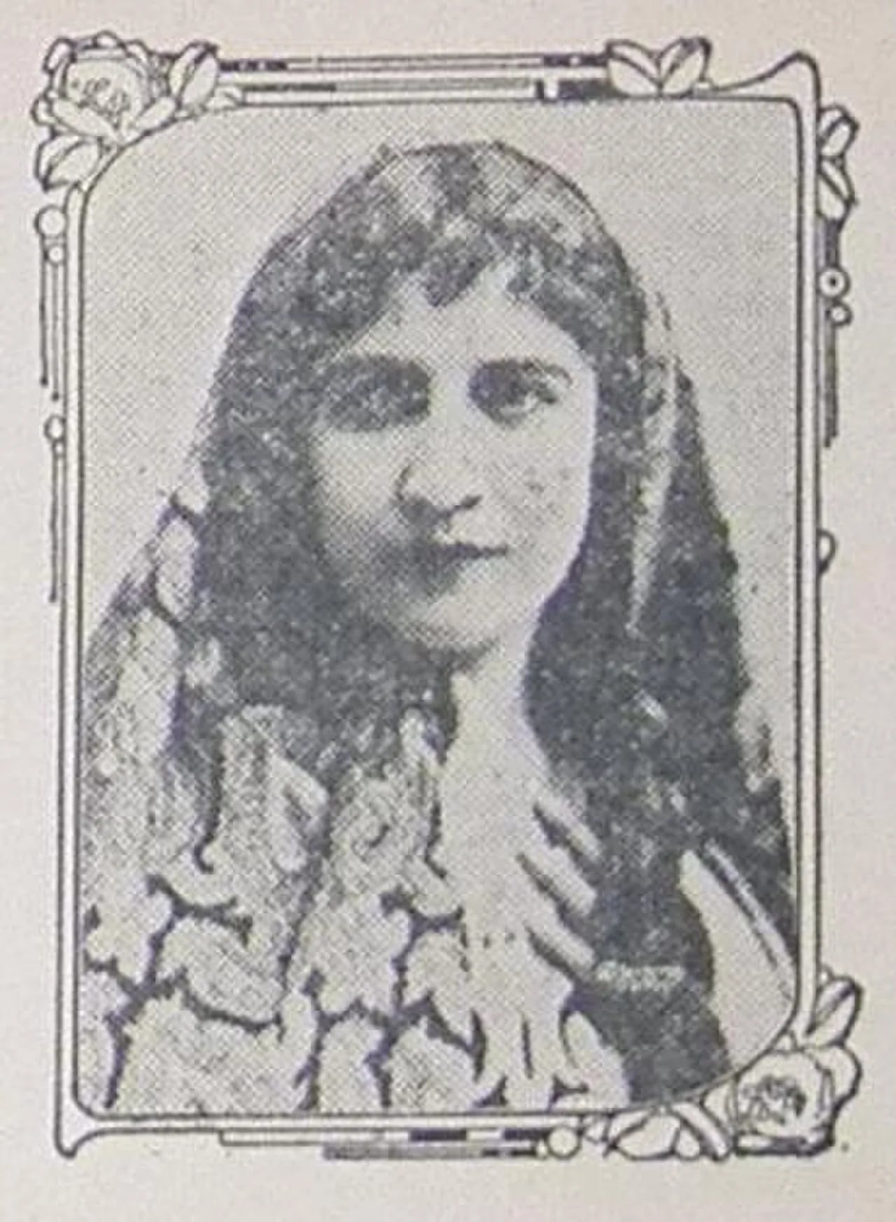 Portrait of Myrna Sharlow (1893–1952) – memorial page