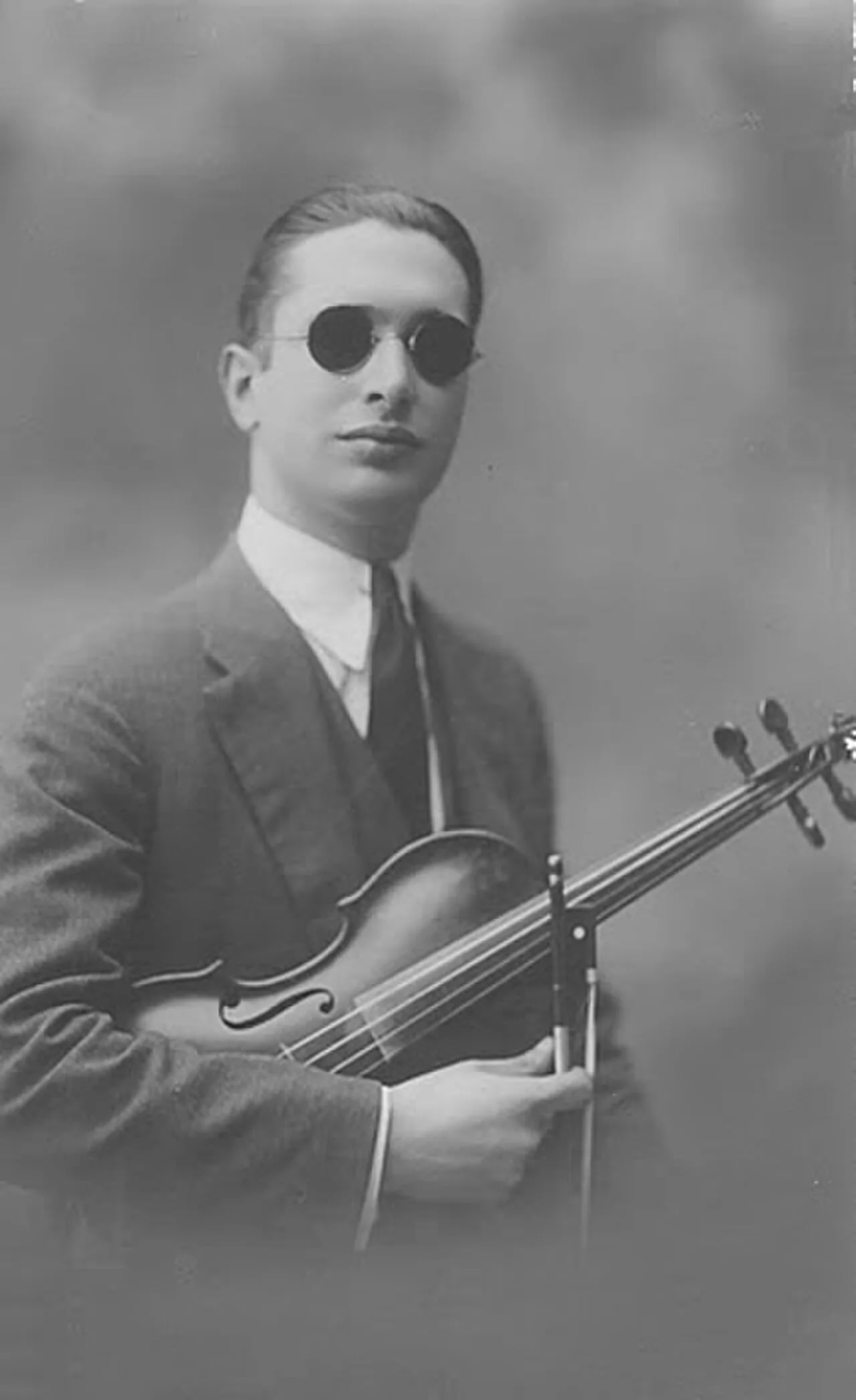 Porträt von Mário Simões Dias (1903–1974) – Gedenkseite