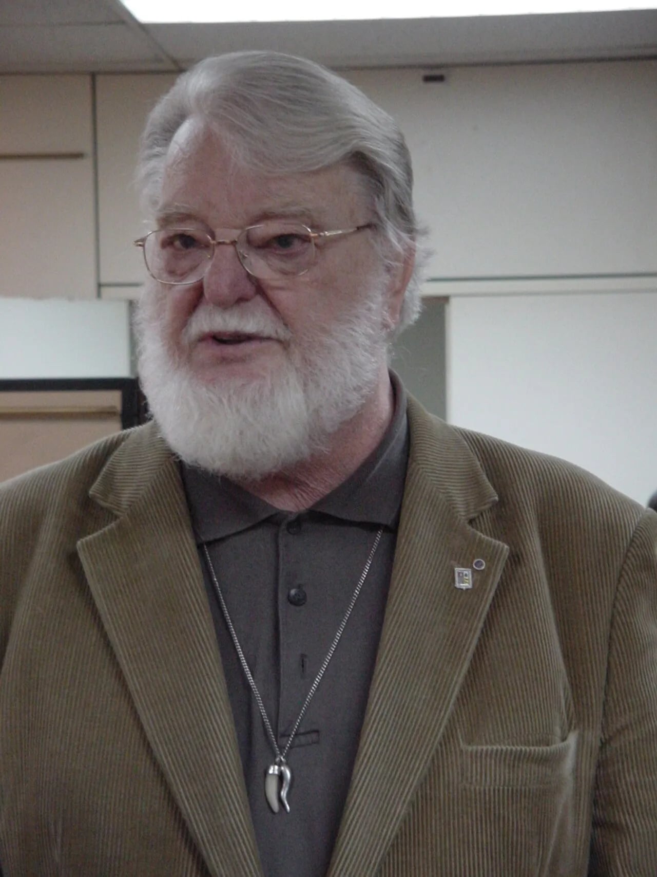 Portrait of Manfred Max-Neef (1932–2019) – memorial page