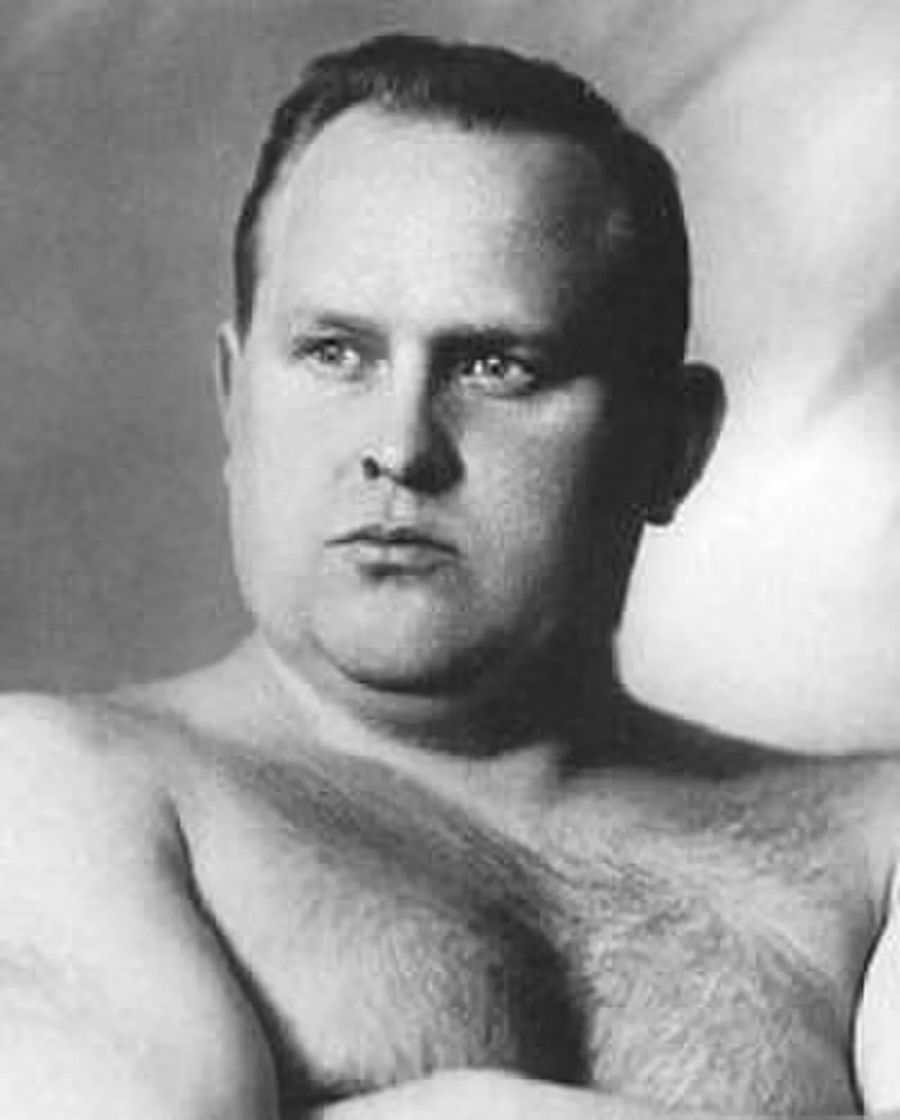 Porträt von Arnold Luhaäär (1905–1965) – Gedenkseite