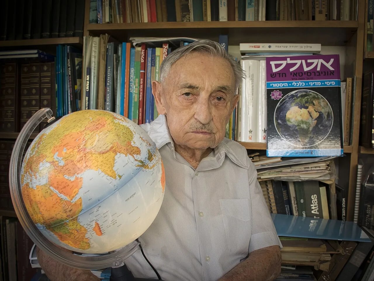 Porträt von Moshe Brawer (1919–2020) – Gedenkseite