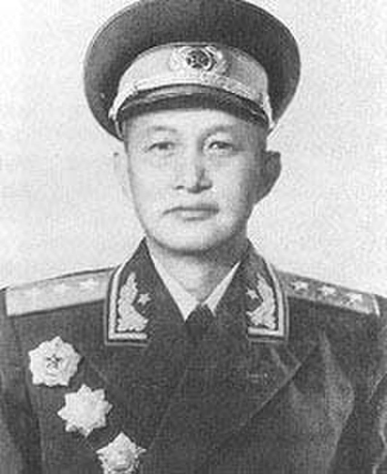 Portrait of Xuezhi Hong (1913–2006) – memorial page