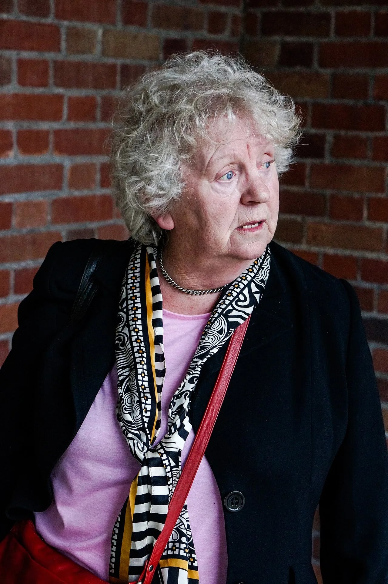 Porträt von Nell McCafferty (1944–2024) – Gedenkseite