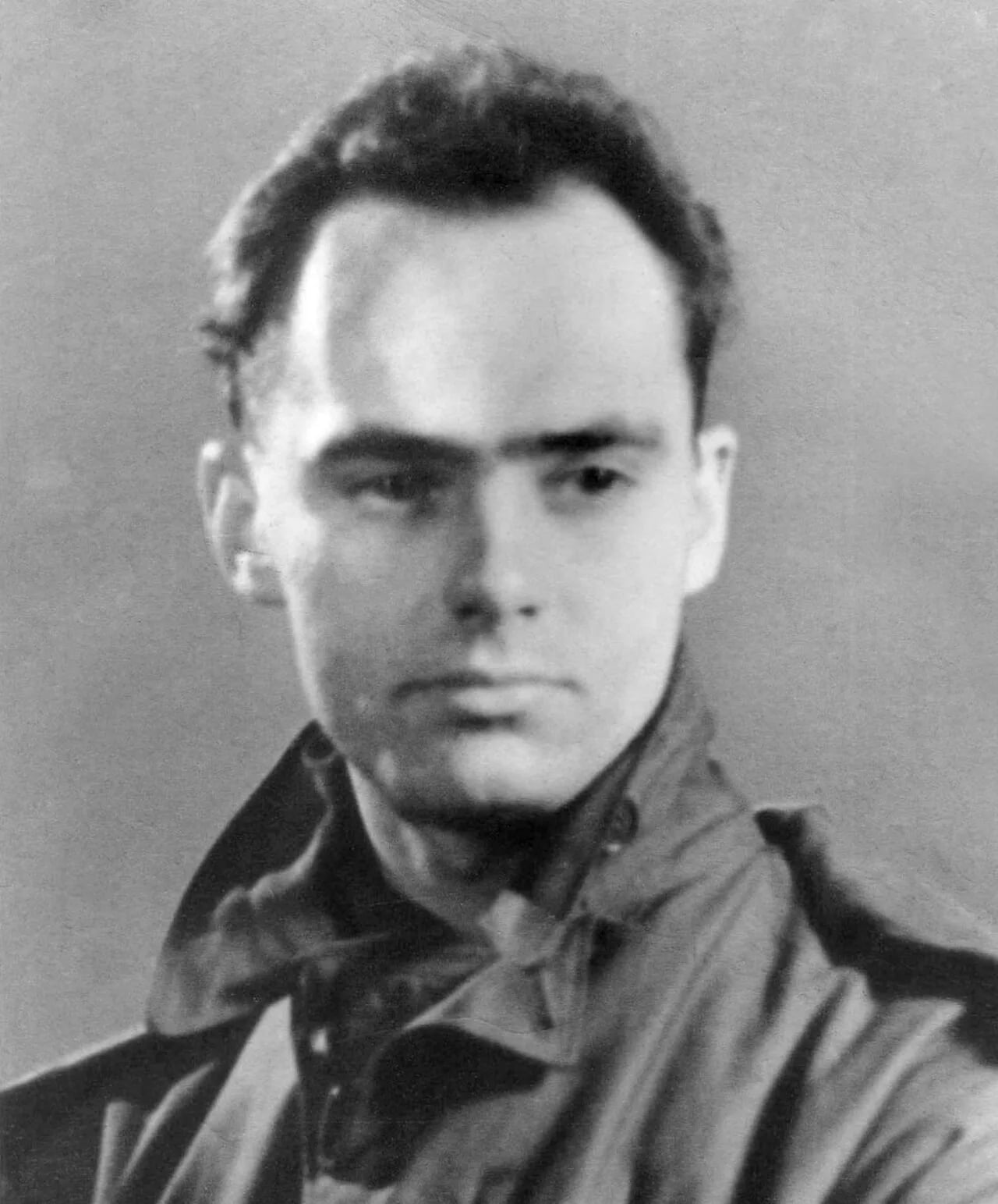 Portrait of Nelson Vogel Brittin (1920–1951) – memorial page