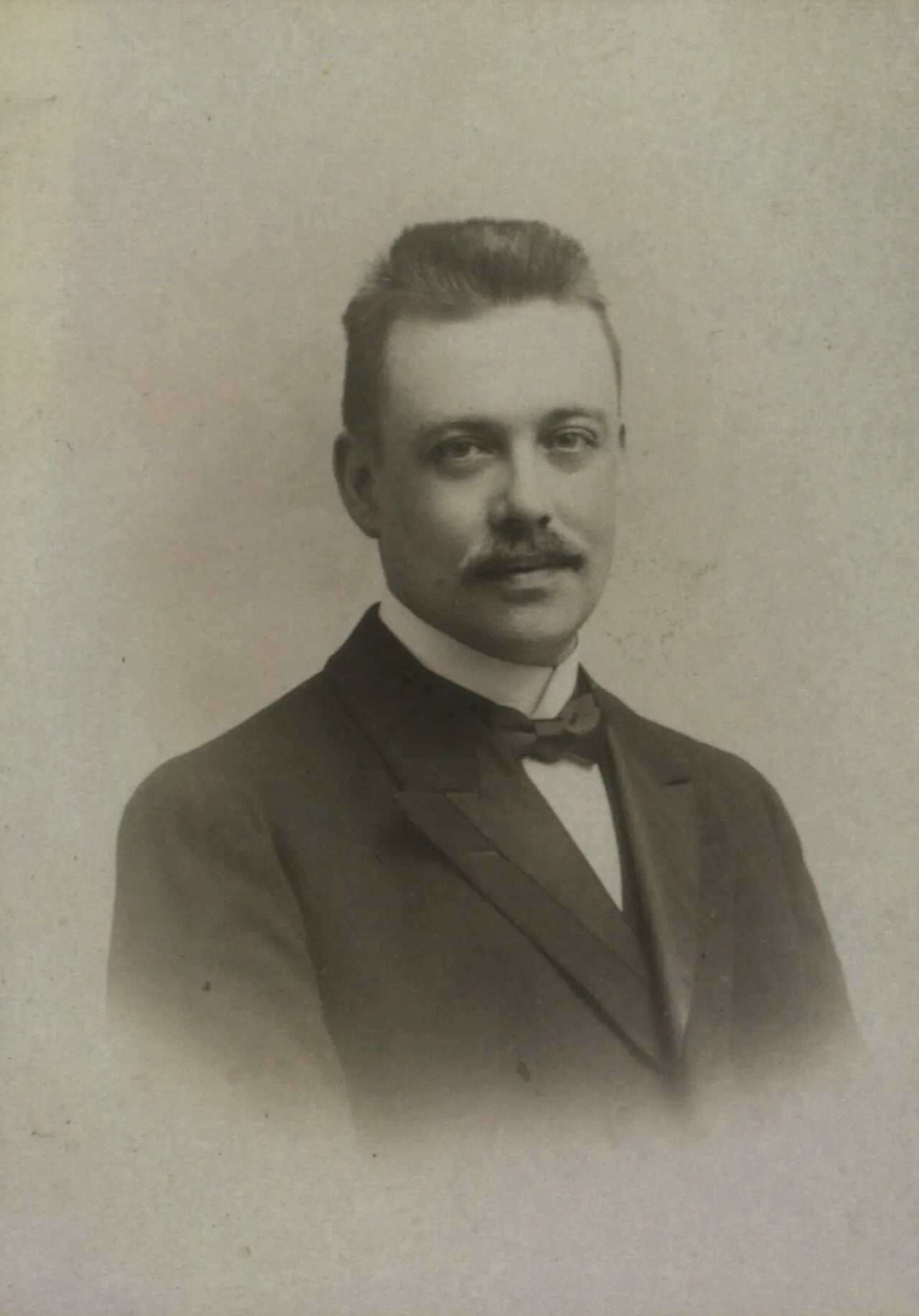 Portrait of Victor Albeck (1869–1933) – memorial page