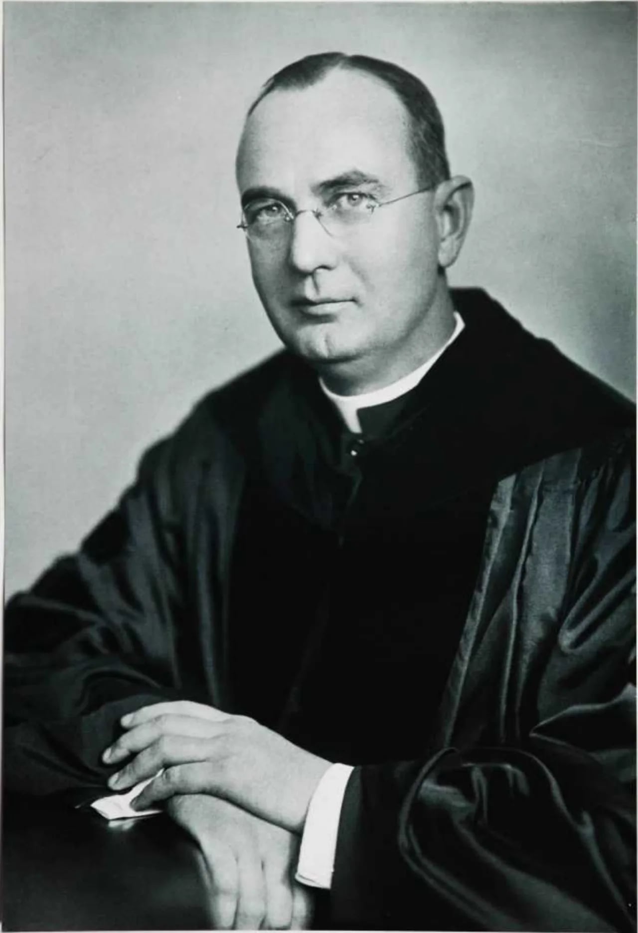 Porträt von Arthur A. O'Leary (1887–1962) – Gedenkseite