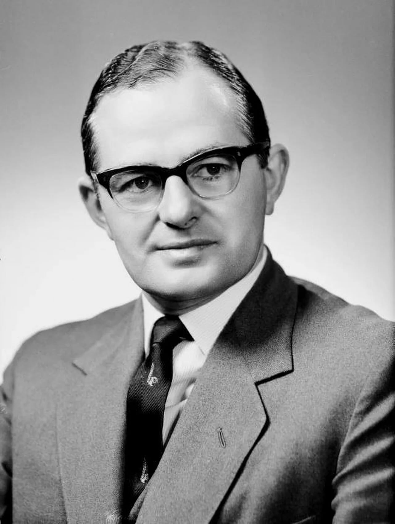 Porträt von Neville Pickering (1923–1988) – Gedenkseite