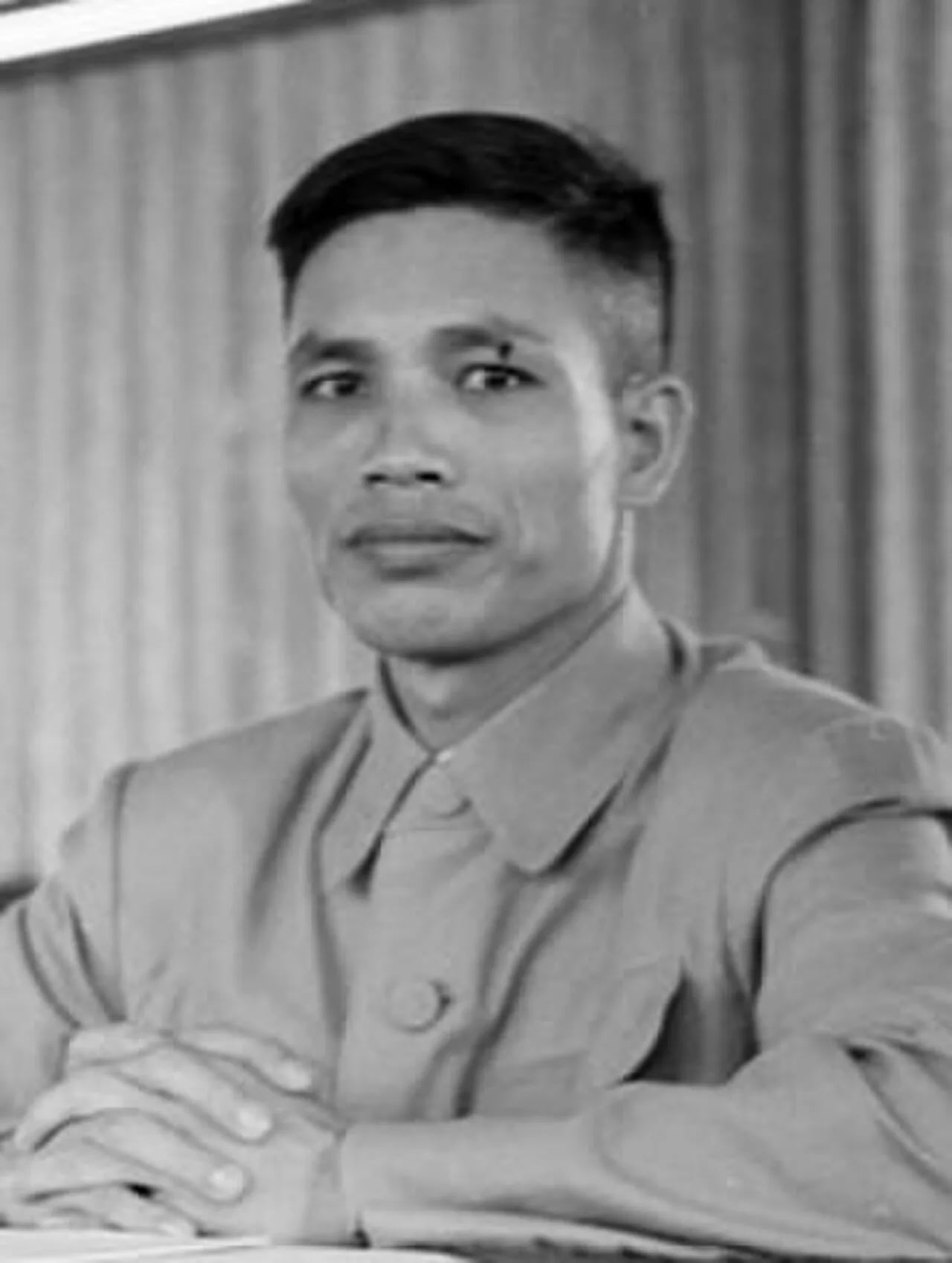 Portrait of Van Tien Dung (1917–2002) – memorial page