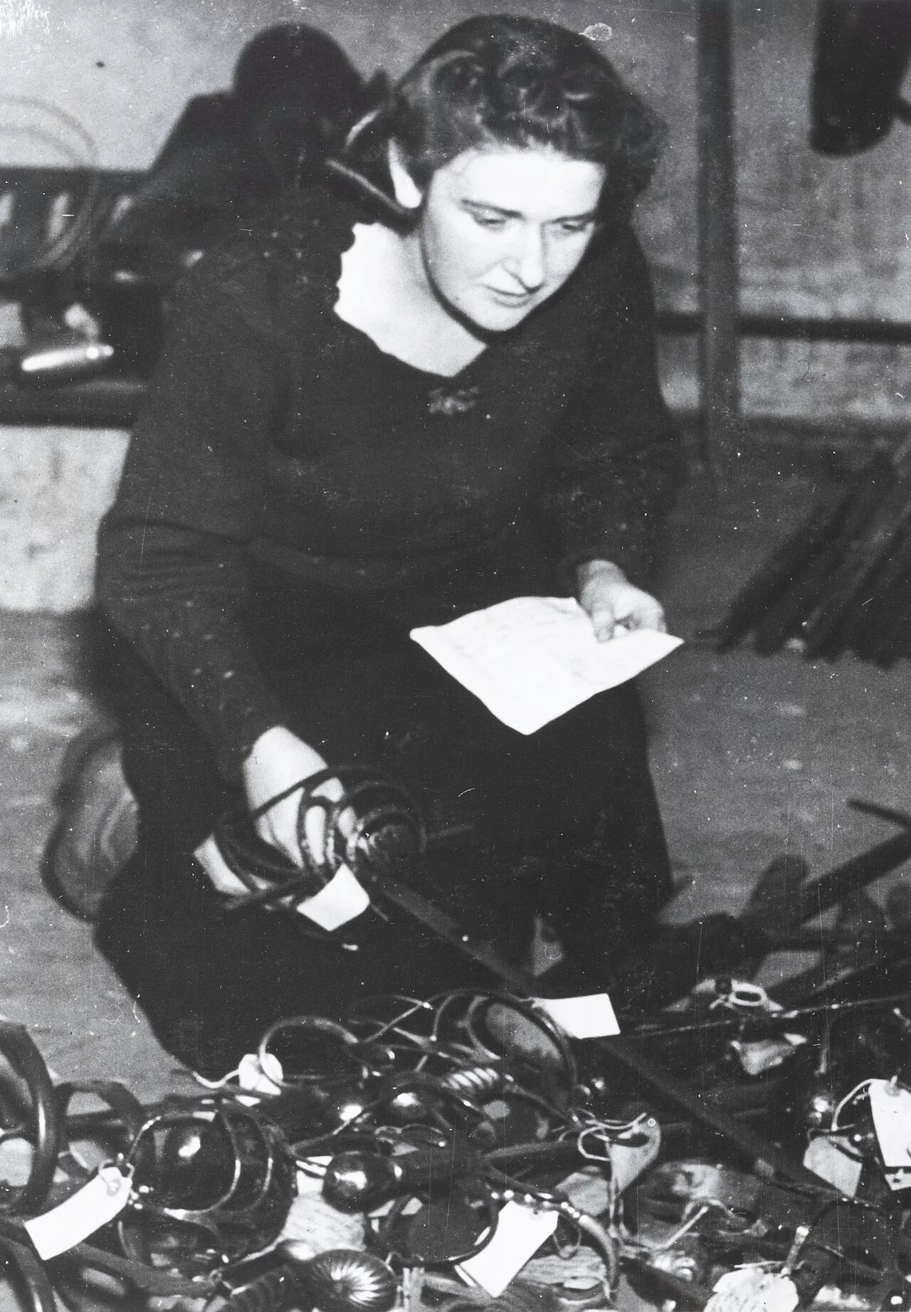 Portrait of Violet A Rodgers (1914–1978) – memorial page