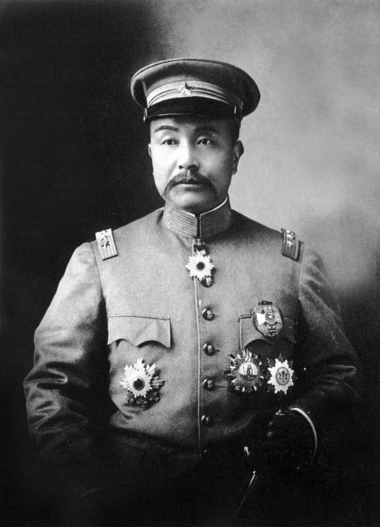 Porträt von Duan Zhigui (1869–1925) – Gedenkseite