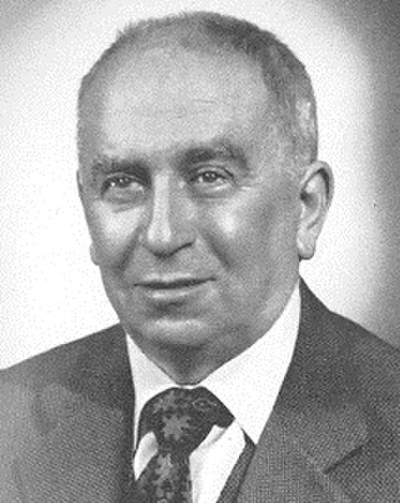Portrait of Luigi Longo (1900–1980) – memorial page