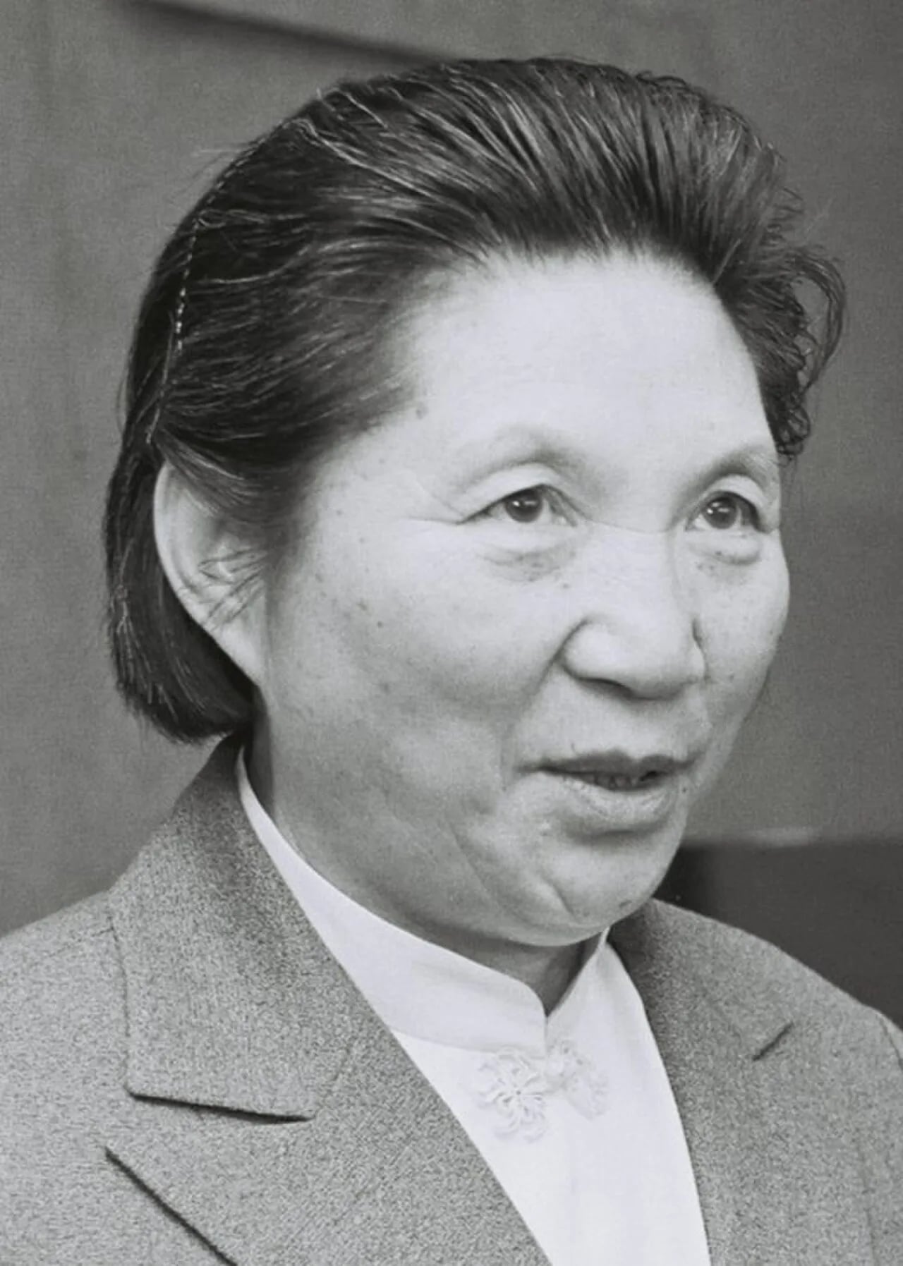 Porträt von Chen Muhua (1921–2011) – Gedenkseite