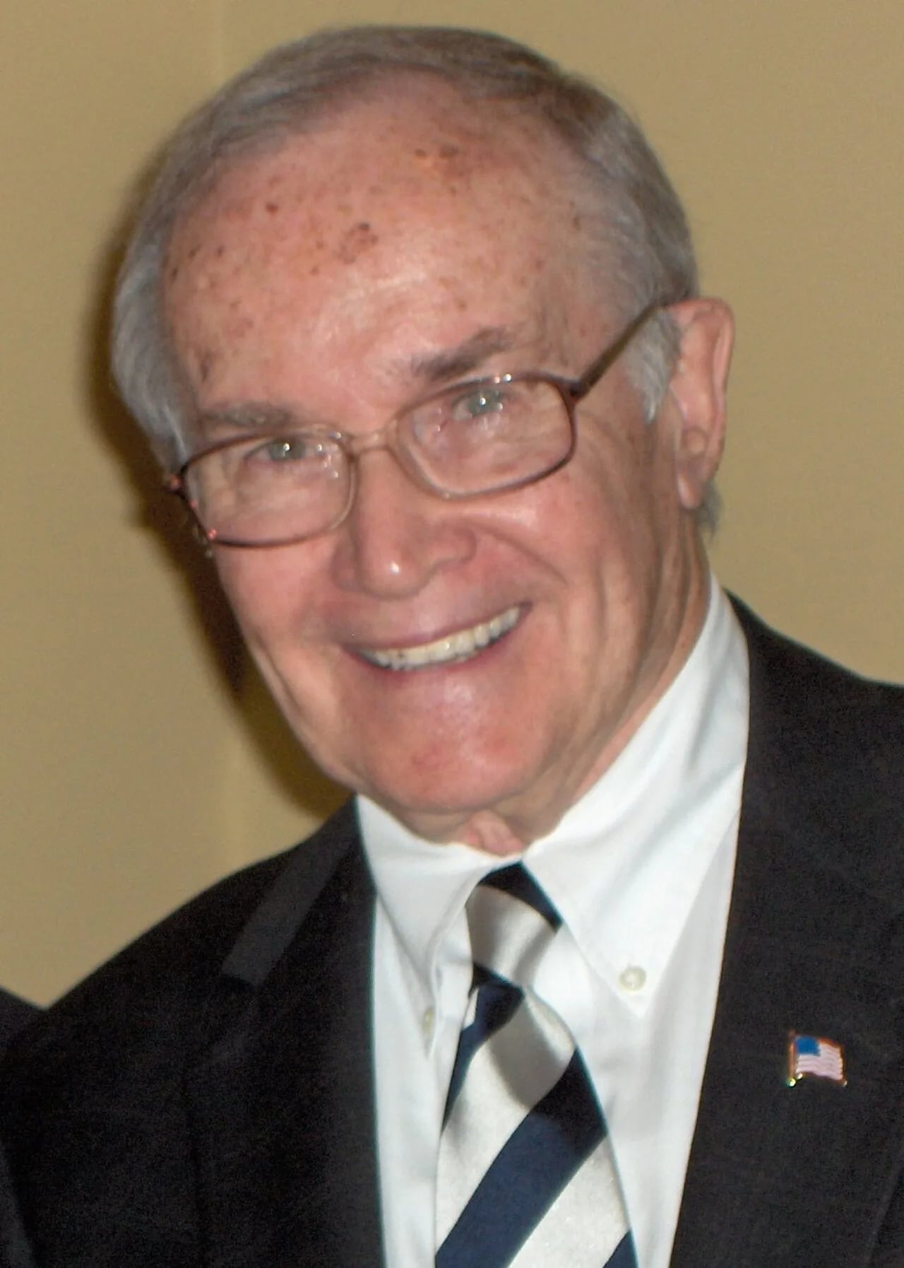 Porträt von Newton N. Minow (1926–2023) – Gedenkseite