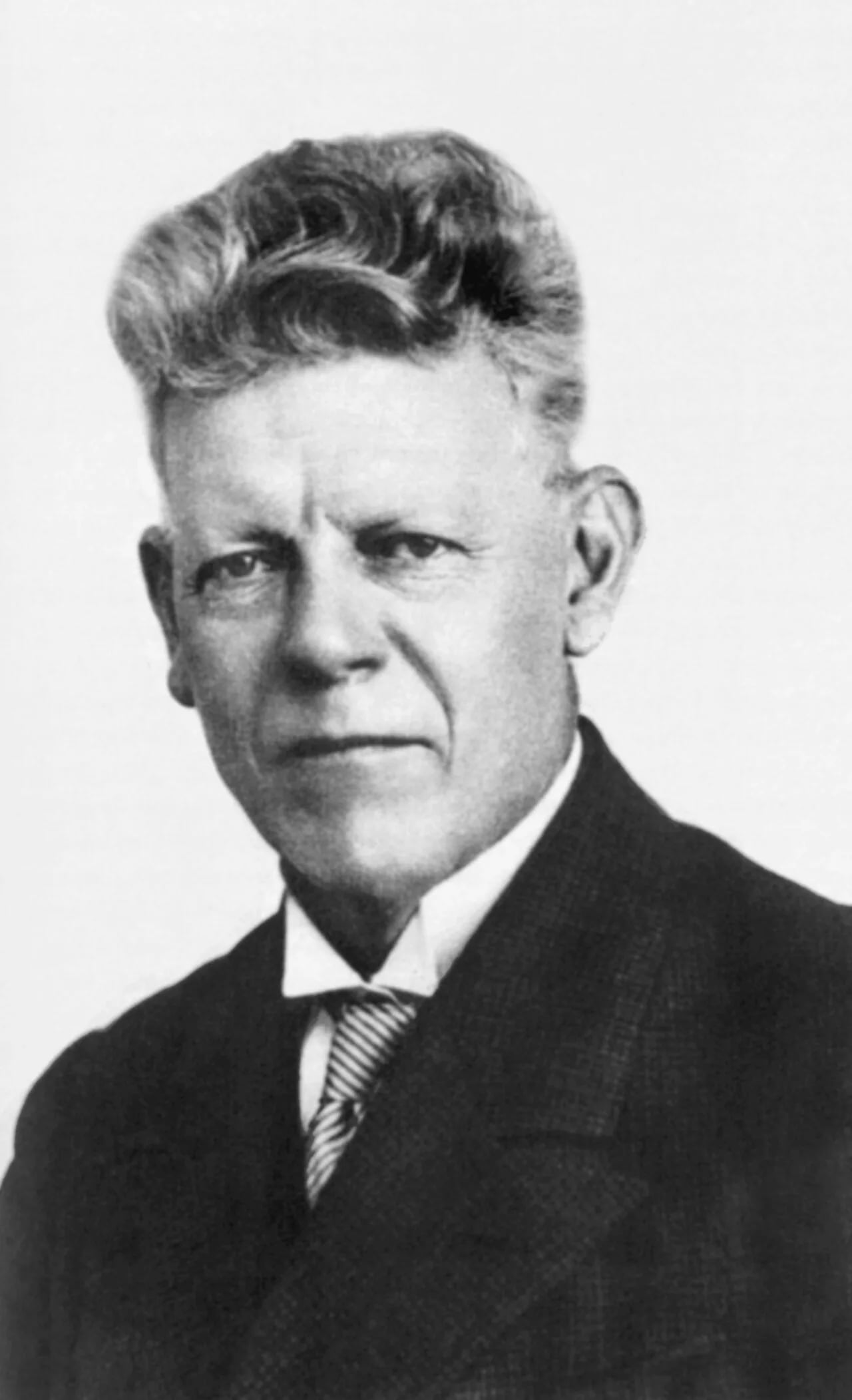 Portrait of Wilhelm Buck (1869–1945) – memorial page