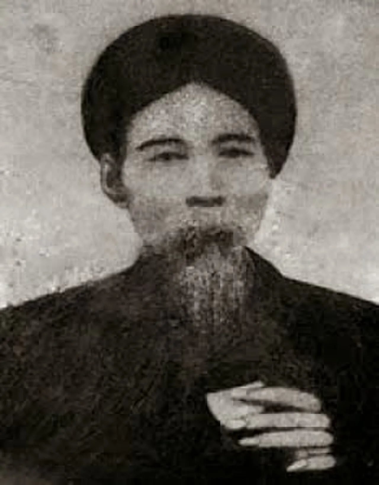 Portrait of Nguyen Khuyen (1835–1909) – memorial page