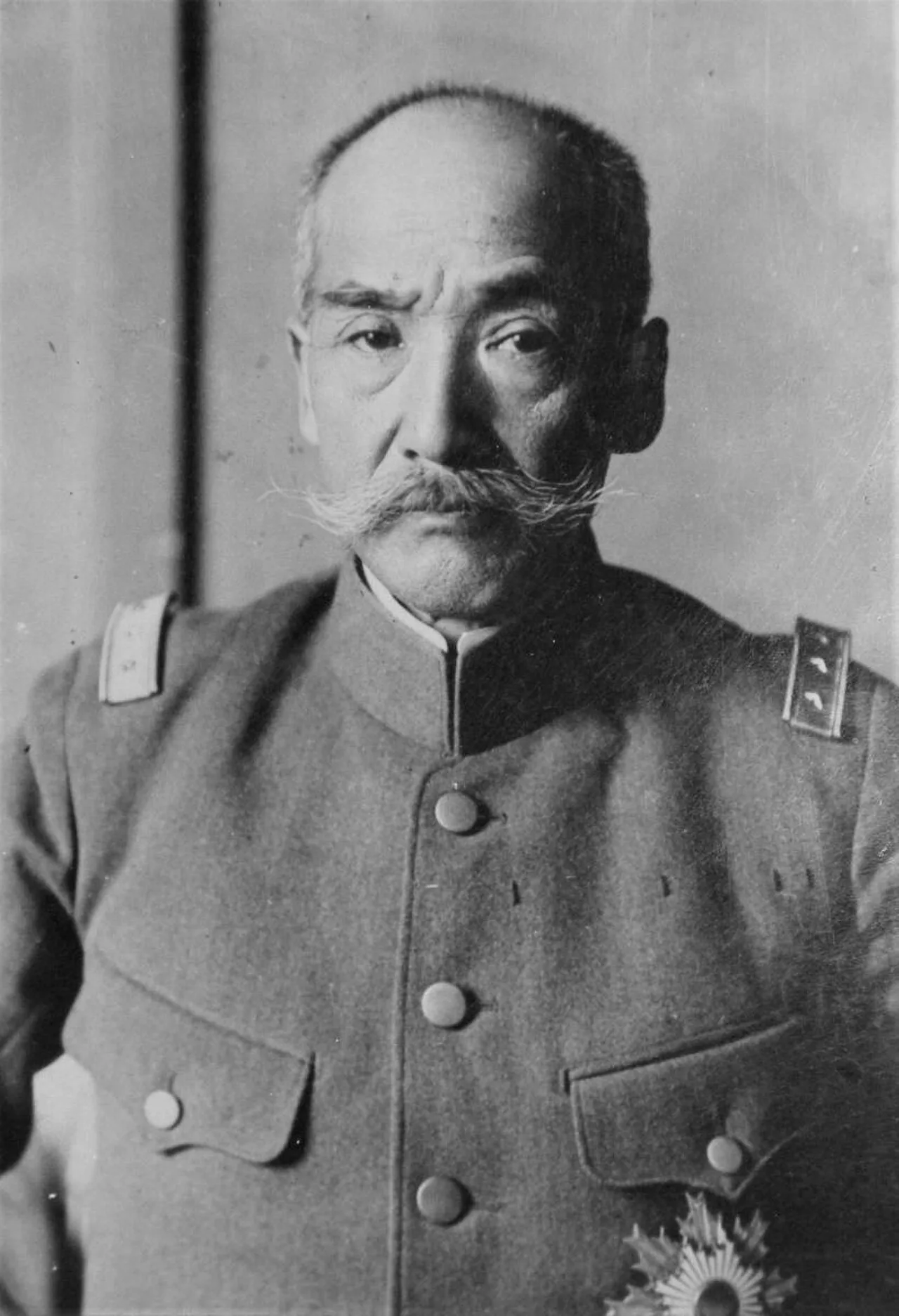 Porträt von Ueda Kenkichi (1875–1962) – Gedenkseite