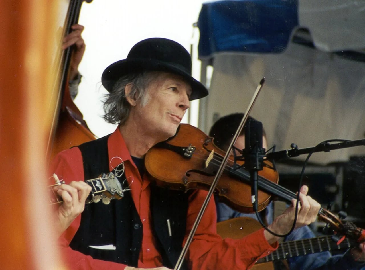 Portrait of John Hartford (1937–2001) – memorial page