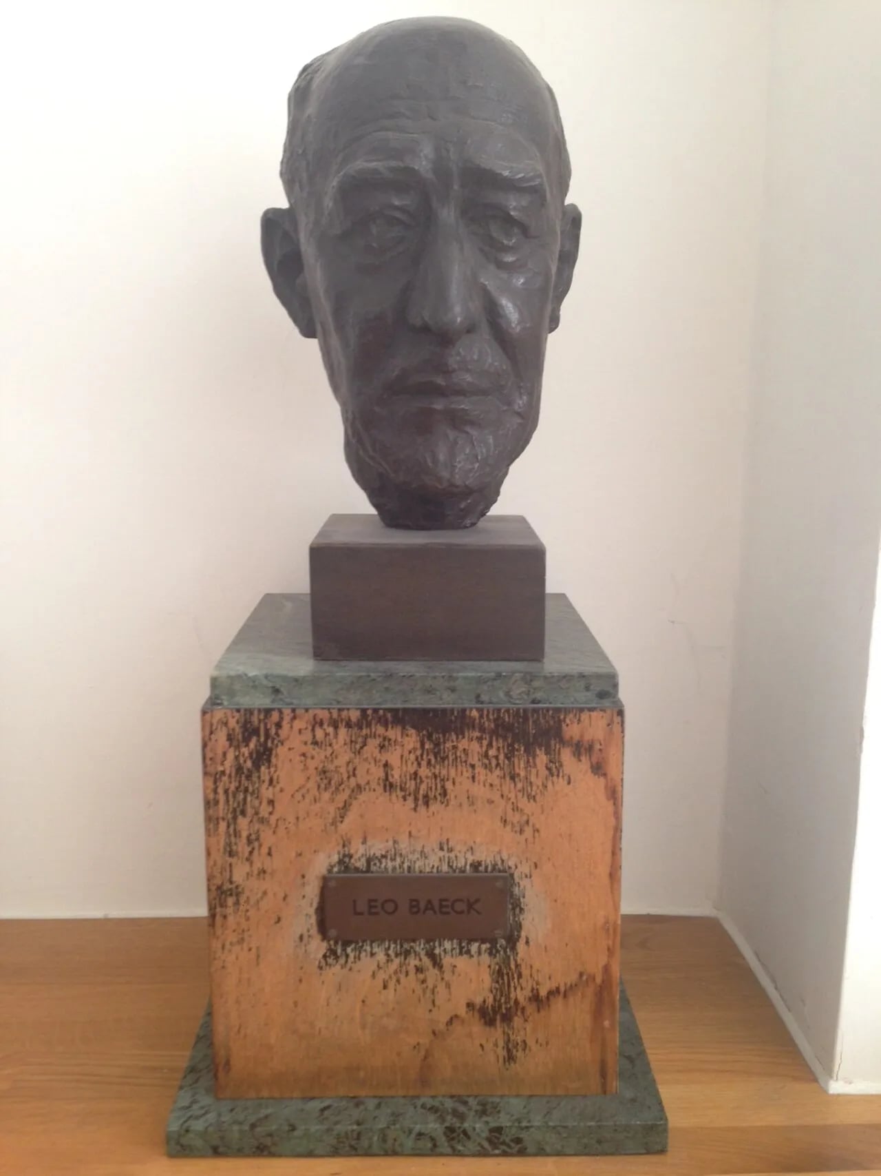 Portrait of Leo Baeck (1873–1956) – memorial page