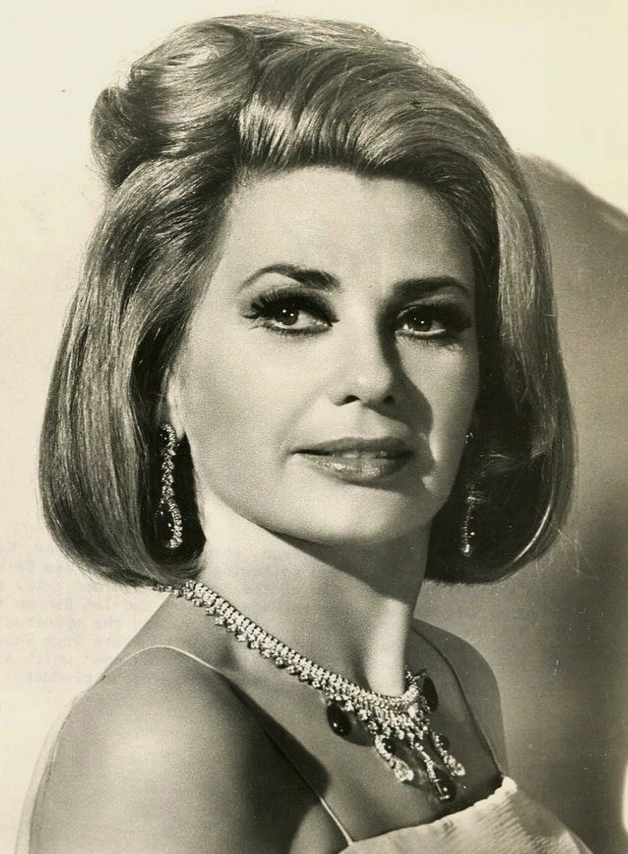 Portrait of Norma Crane (1928–1973) – memorial page