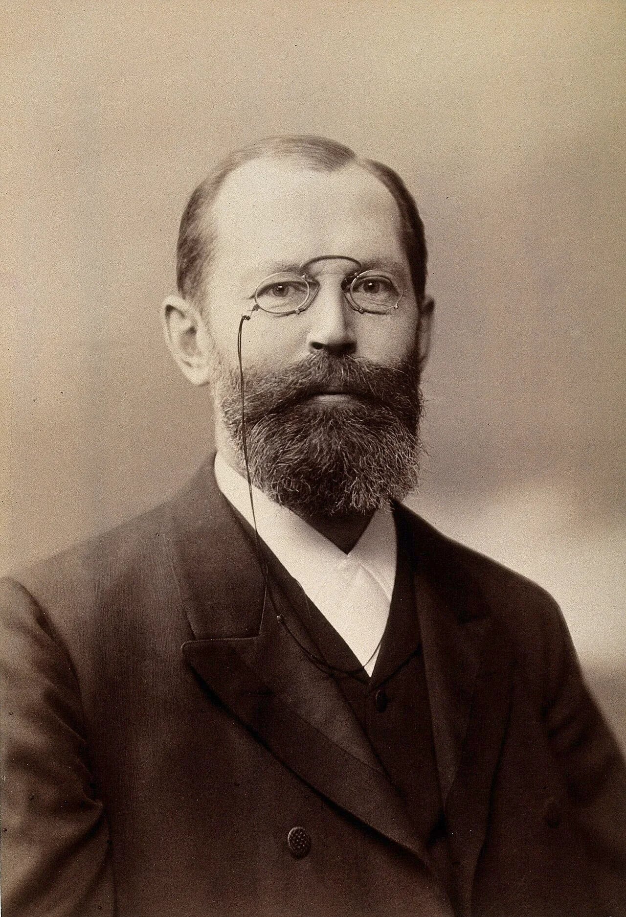 Portrait of Emil Fischer (1852–1919) – memorial page